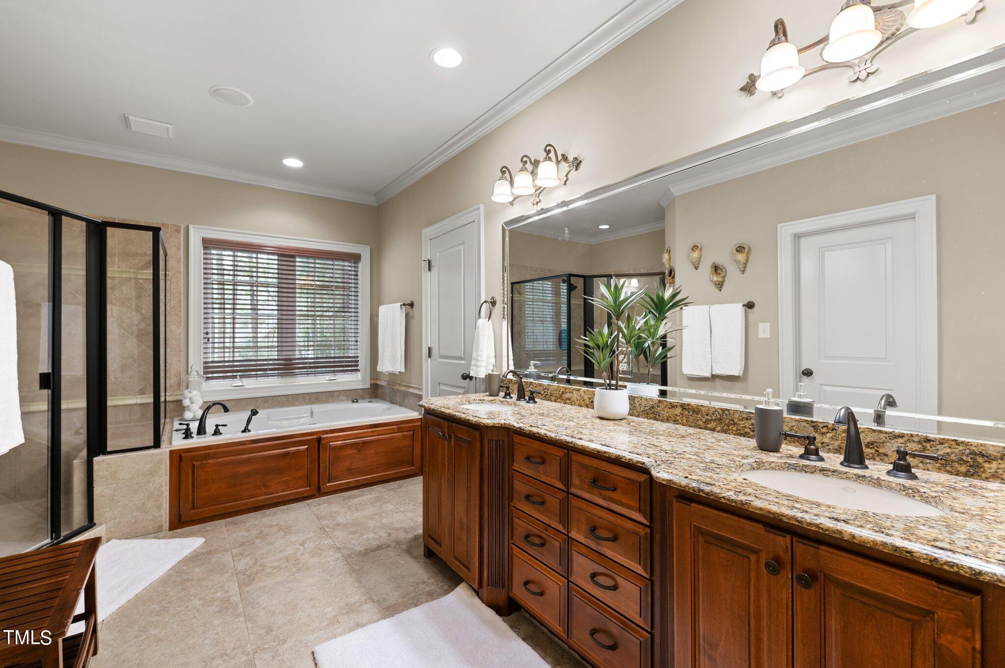 1228 Prairie Pond Circle