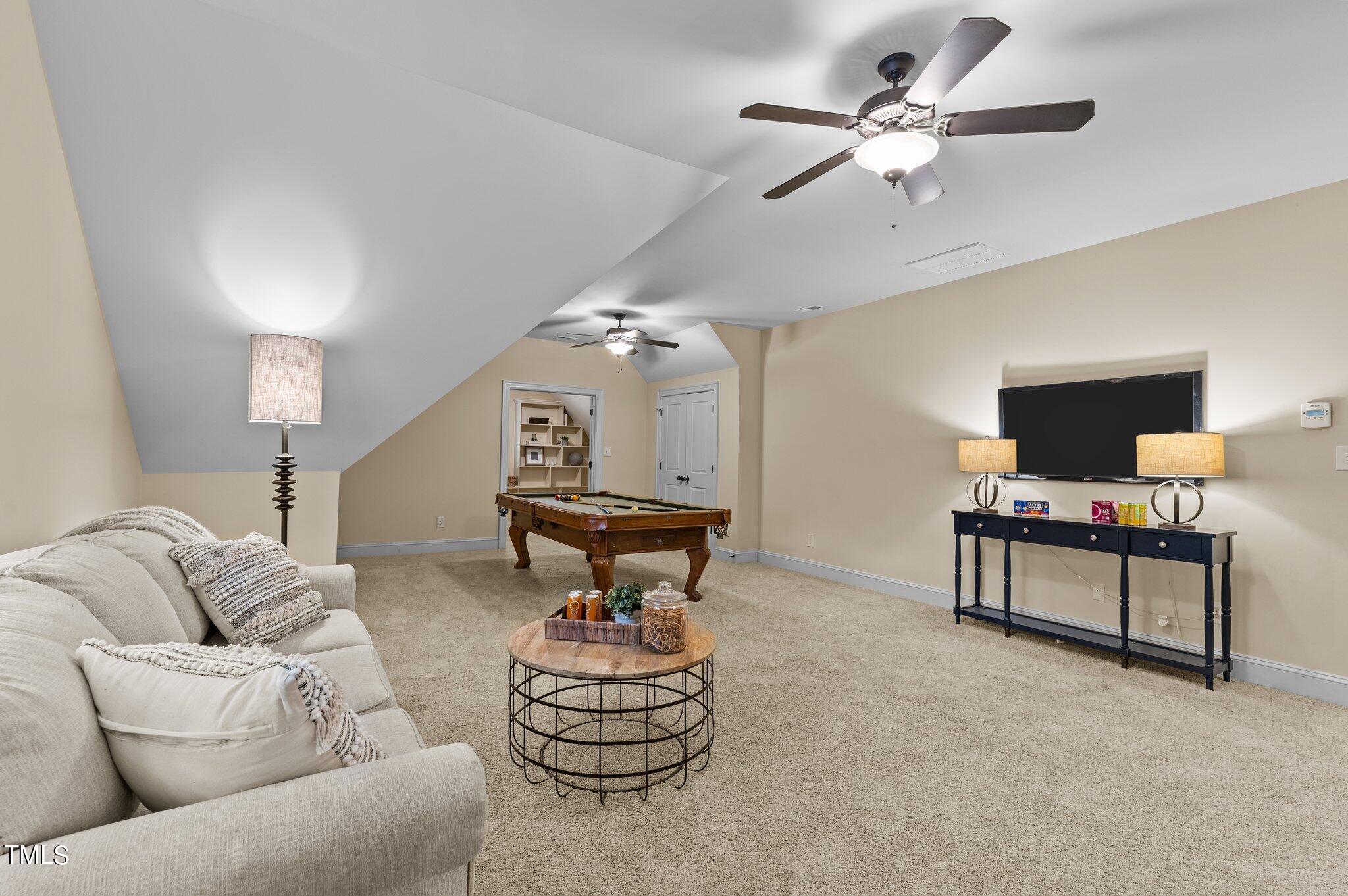 1228 Prairie Pond Circle