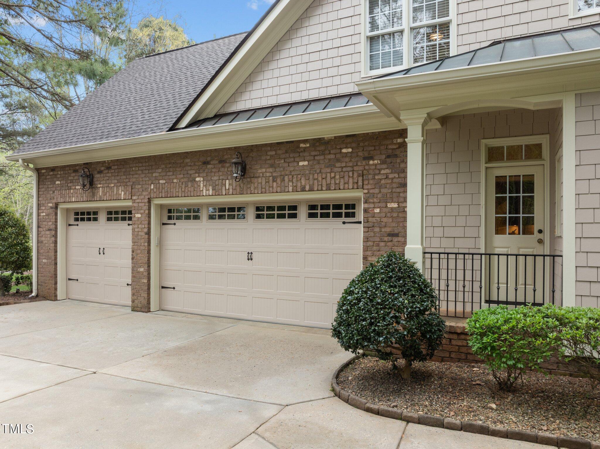 1228 Prairie Pond Circle