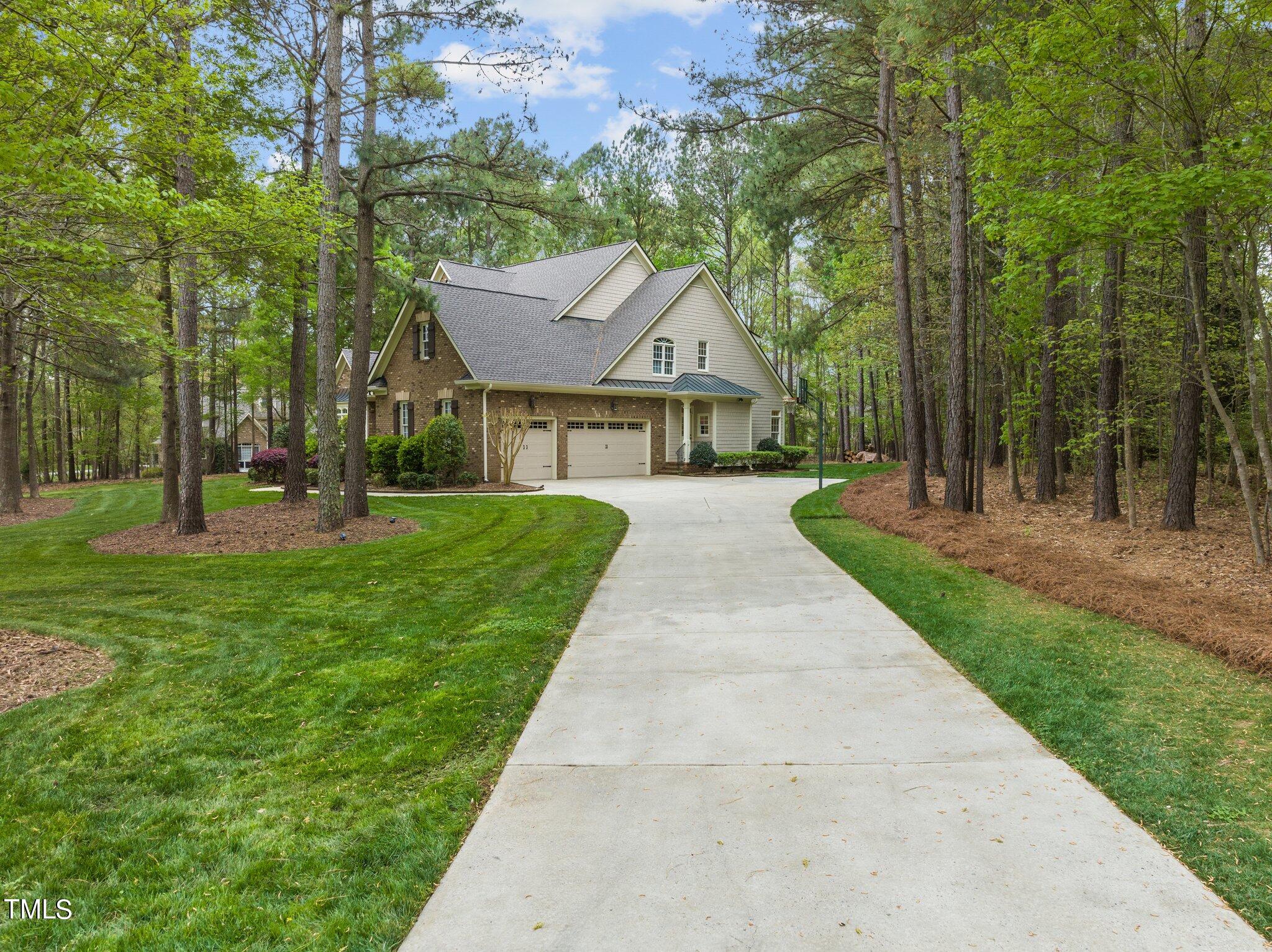 1228 Prairie Pond Circle