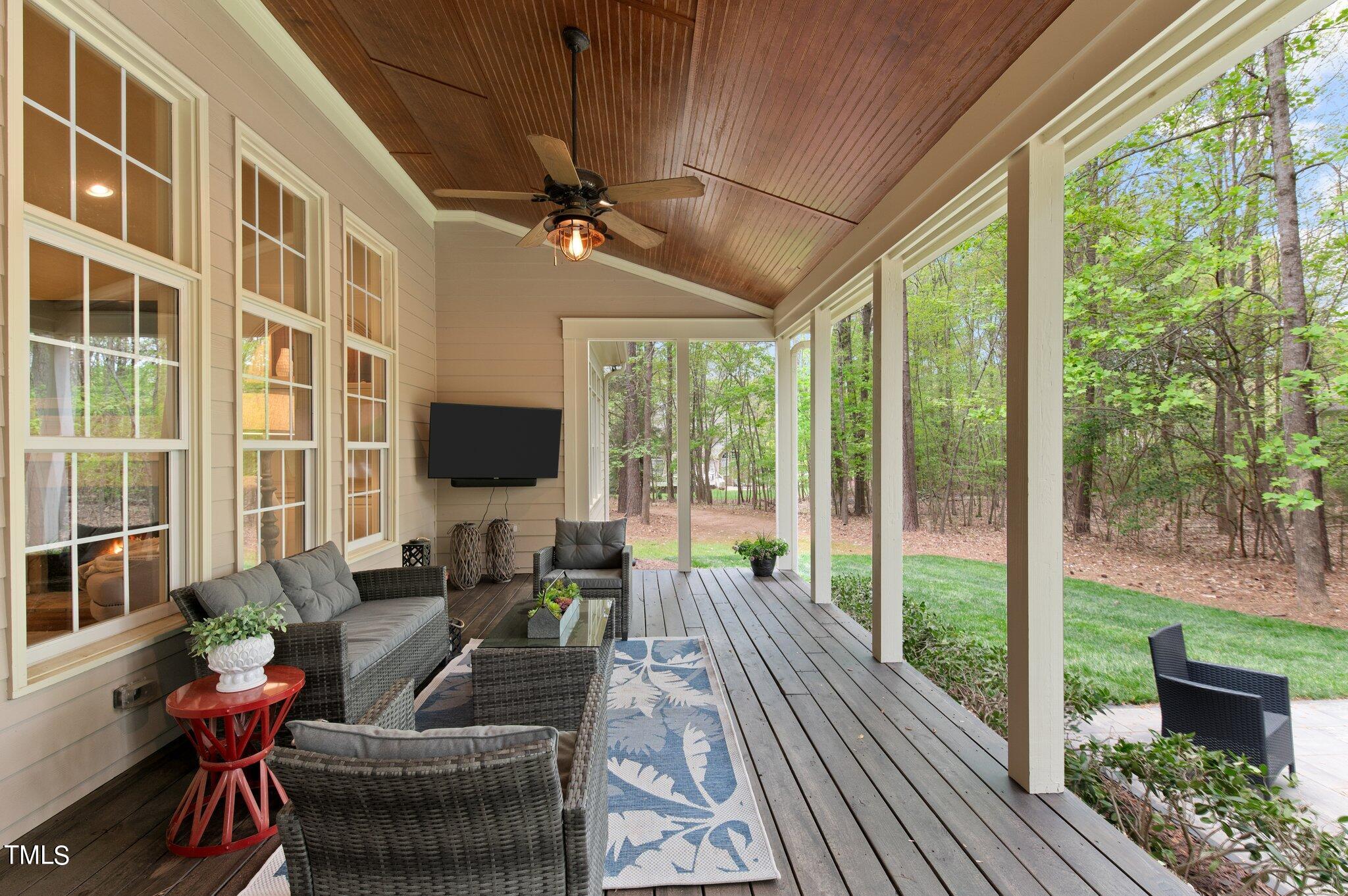 1228 Prairie Pond Circle