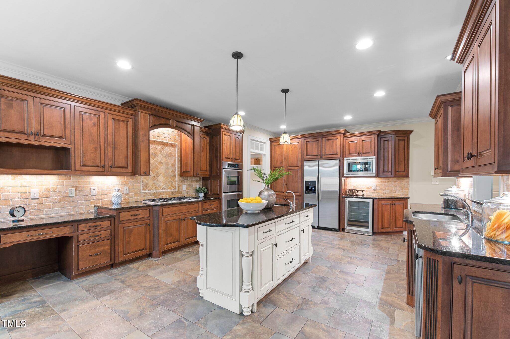 1228 Prairie Pond Circle