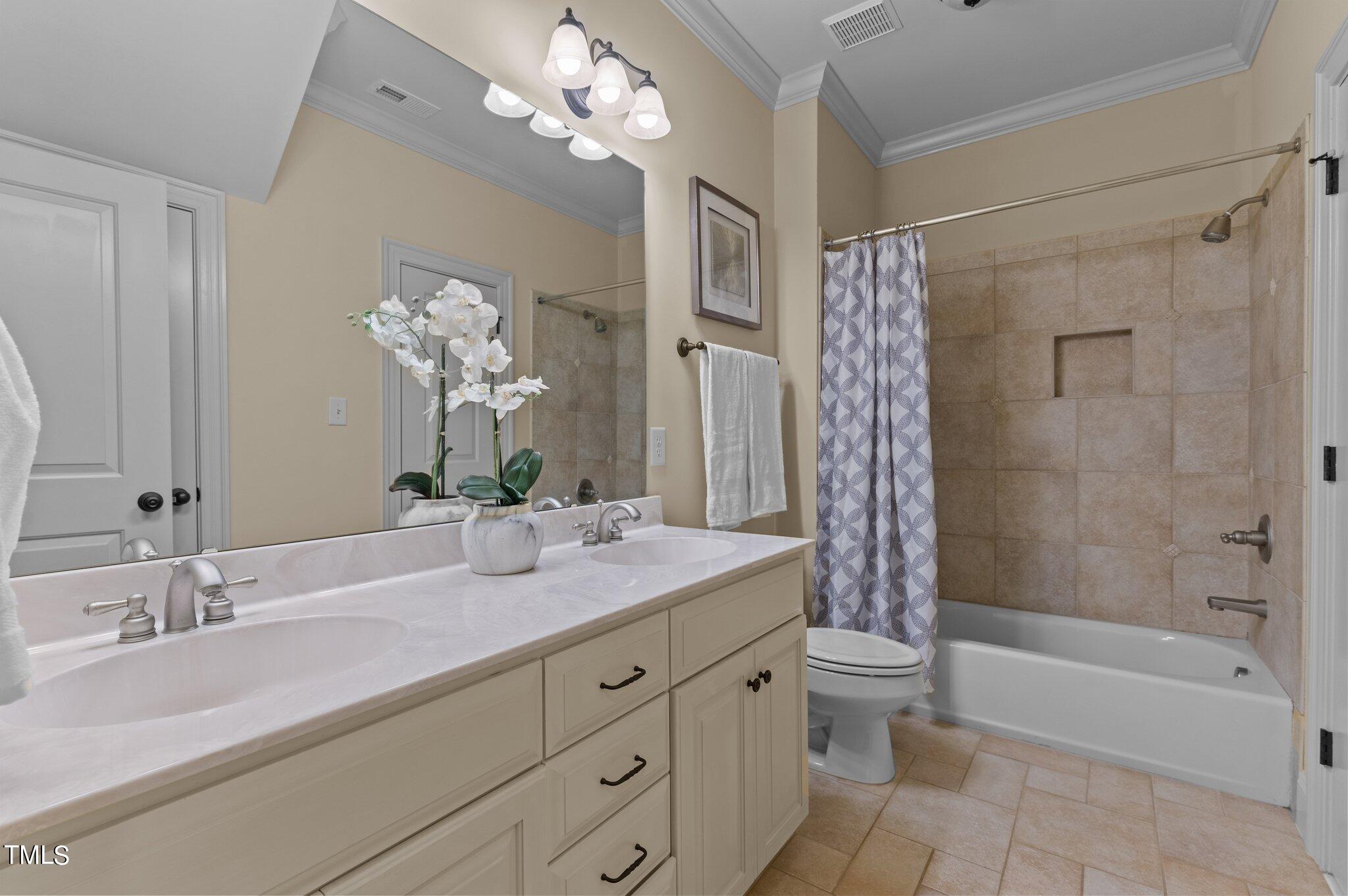 1228 Prairie Pond Circle