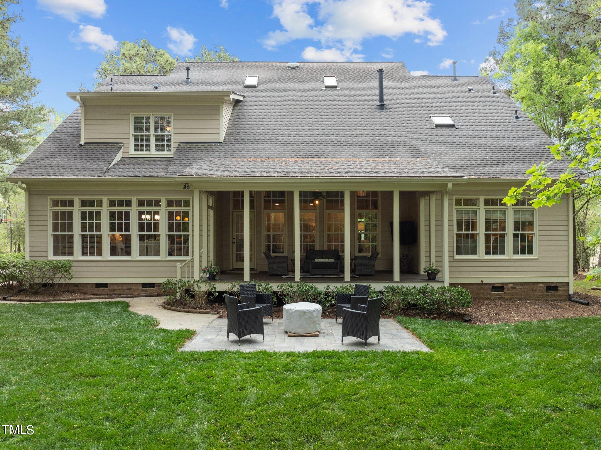 1228 Prairie Pond Circle