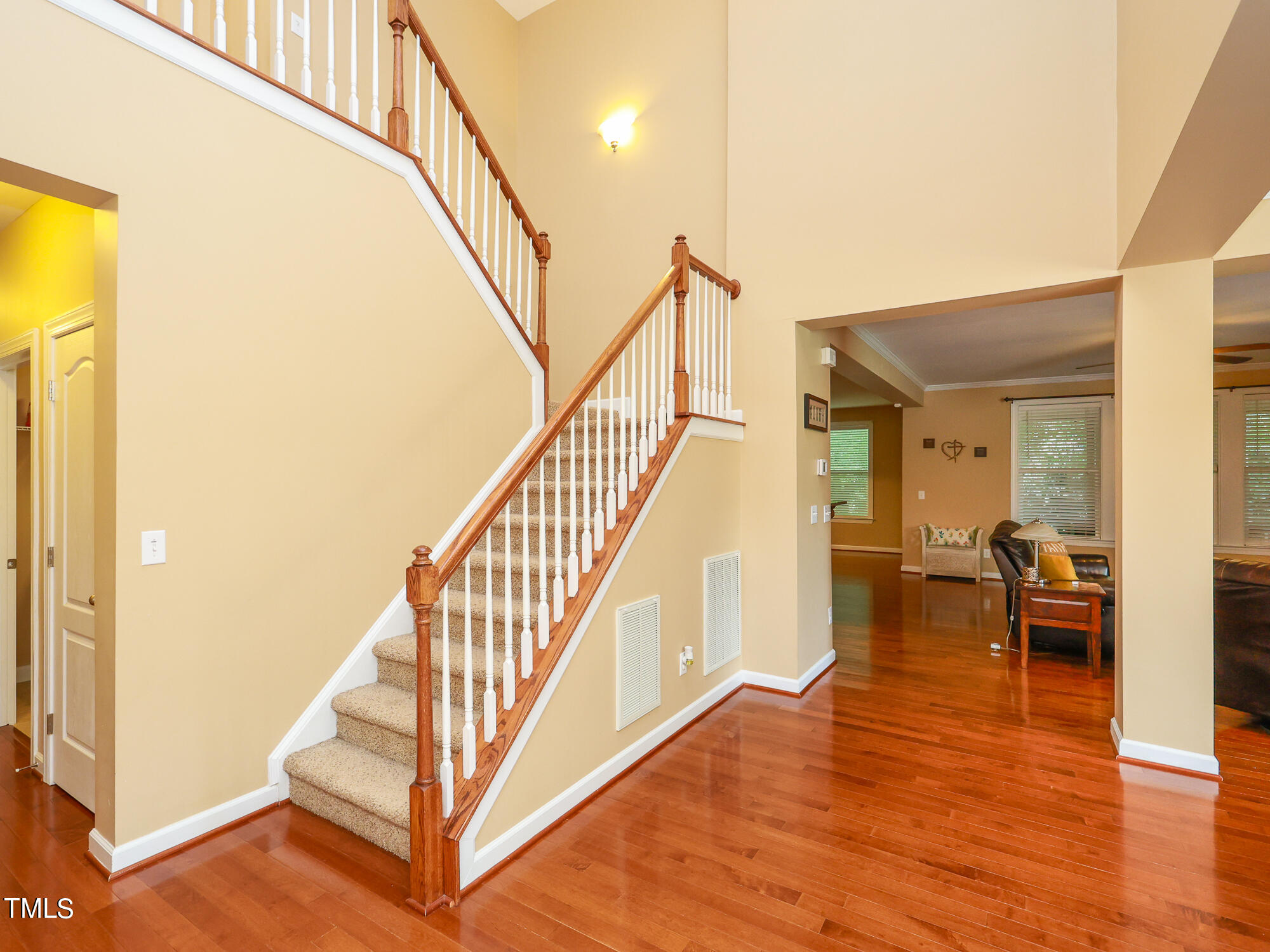 219 W Hatterleigh Avenue