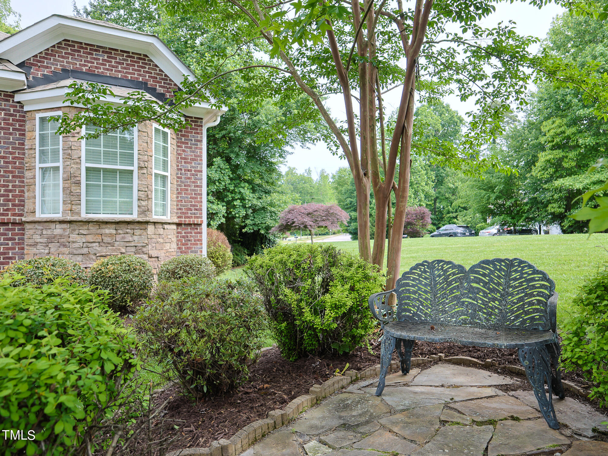 219 W Hatterleigh Avenue