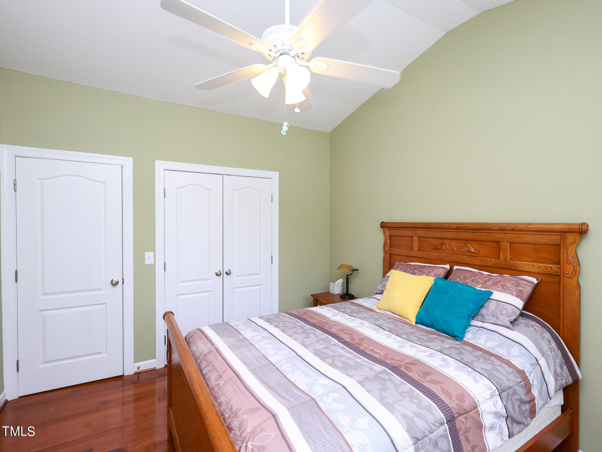 219 W Hatterleigh Avenue