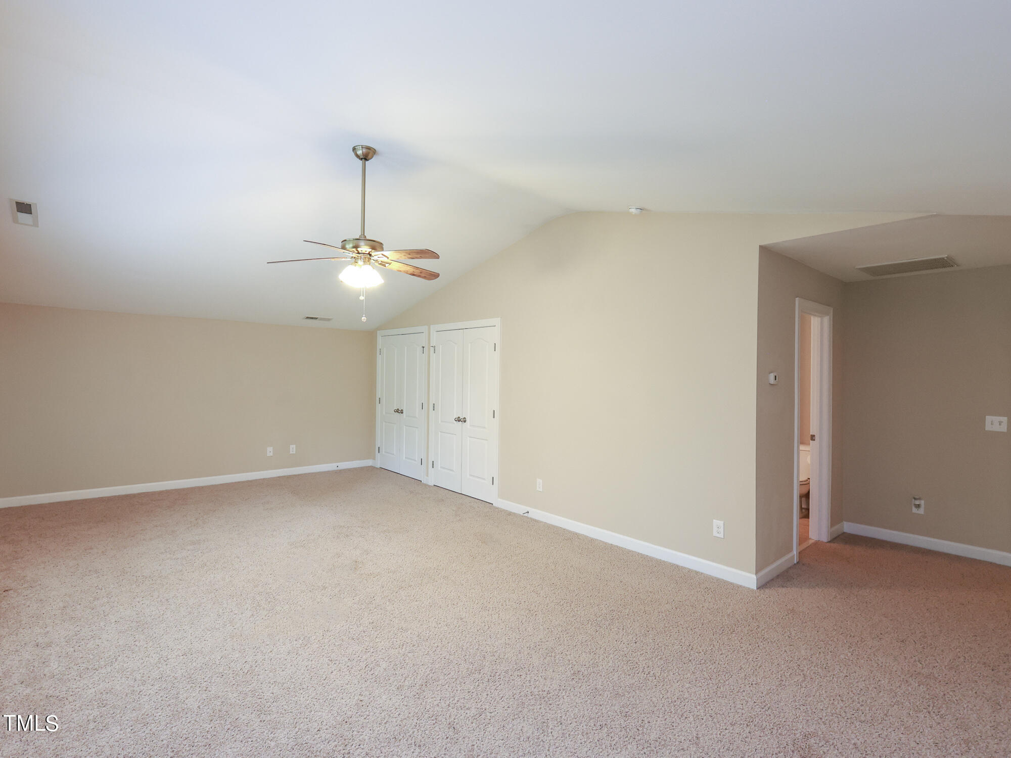 219 W Hatterleigh Avenue