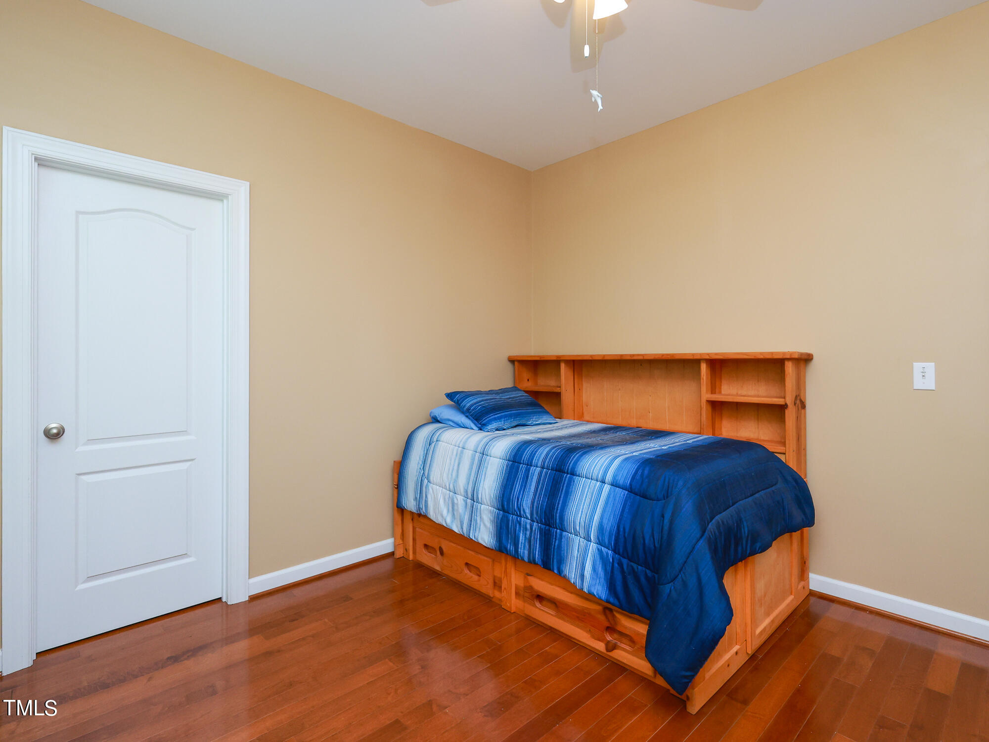 219 W Hatterleigh Avenue