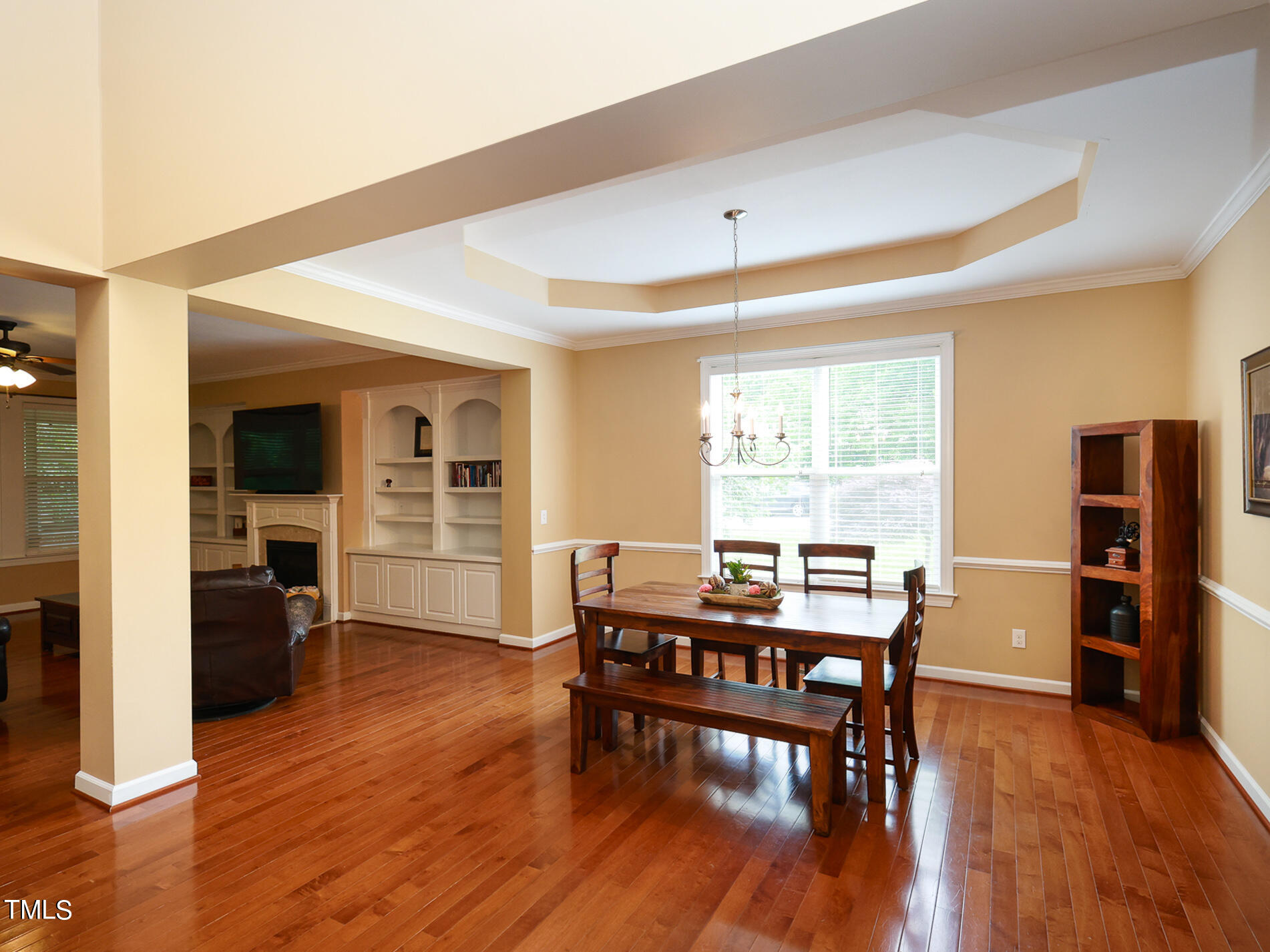 219 W Hatterleigh Avenue