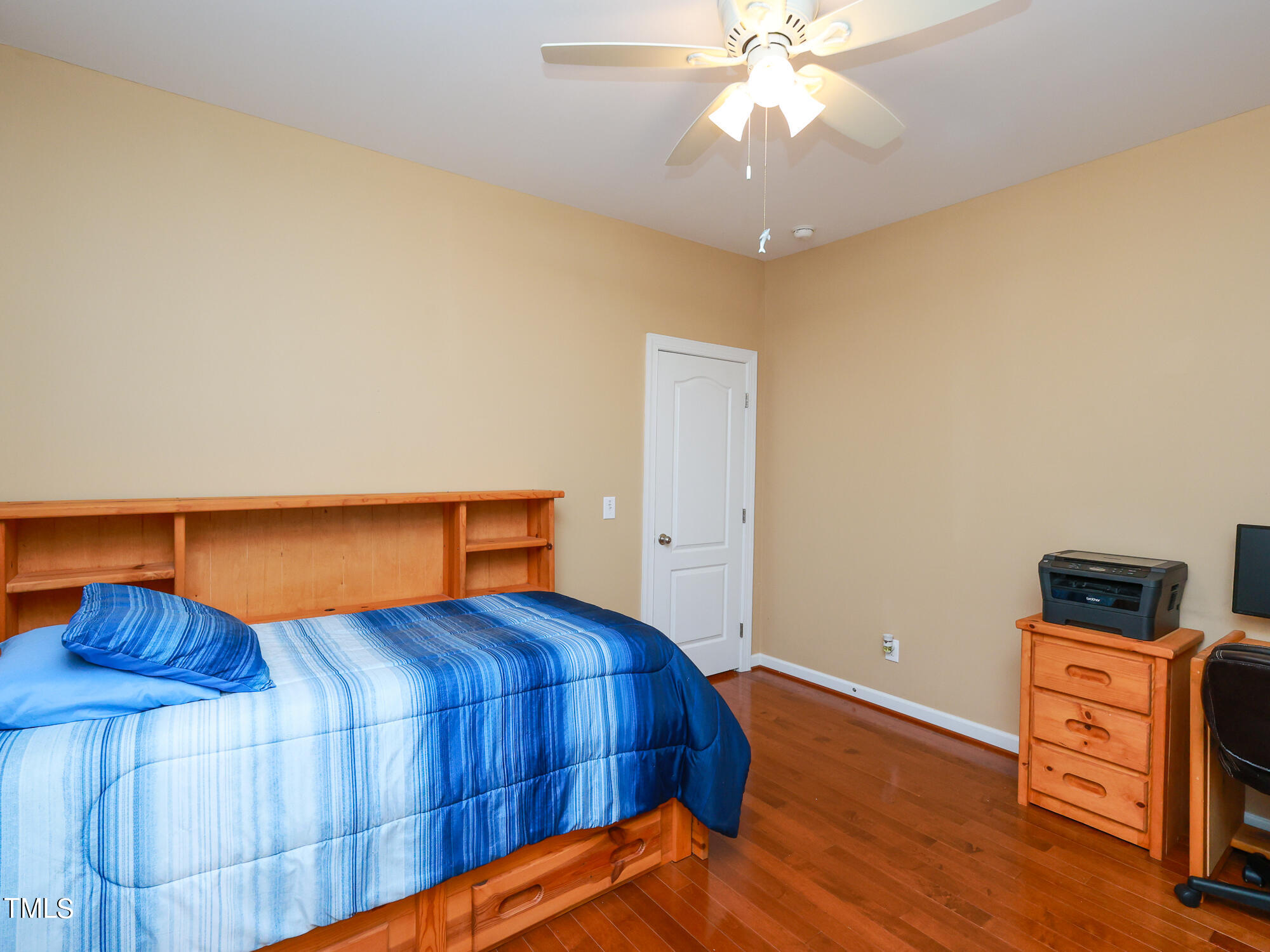 219 W Hatterleigh Avenue