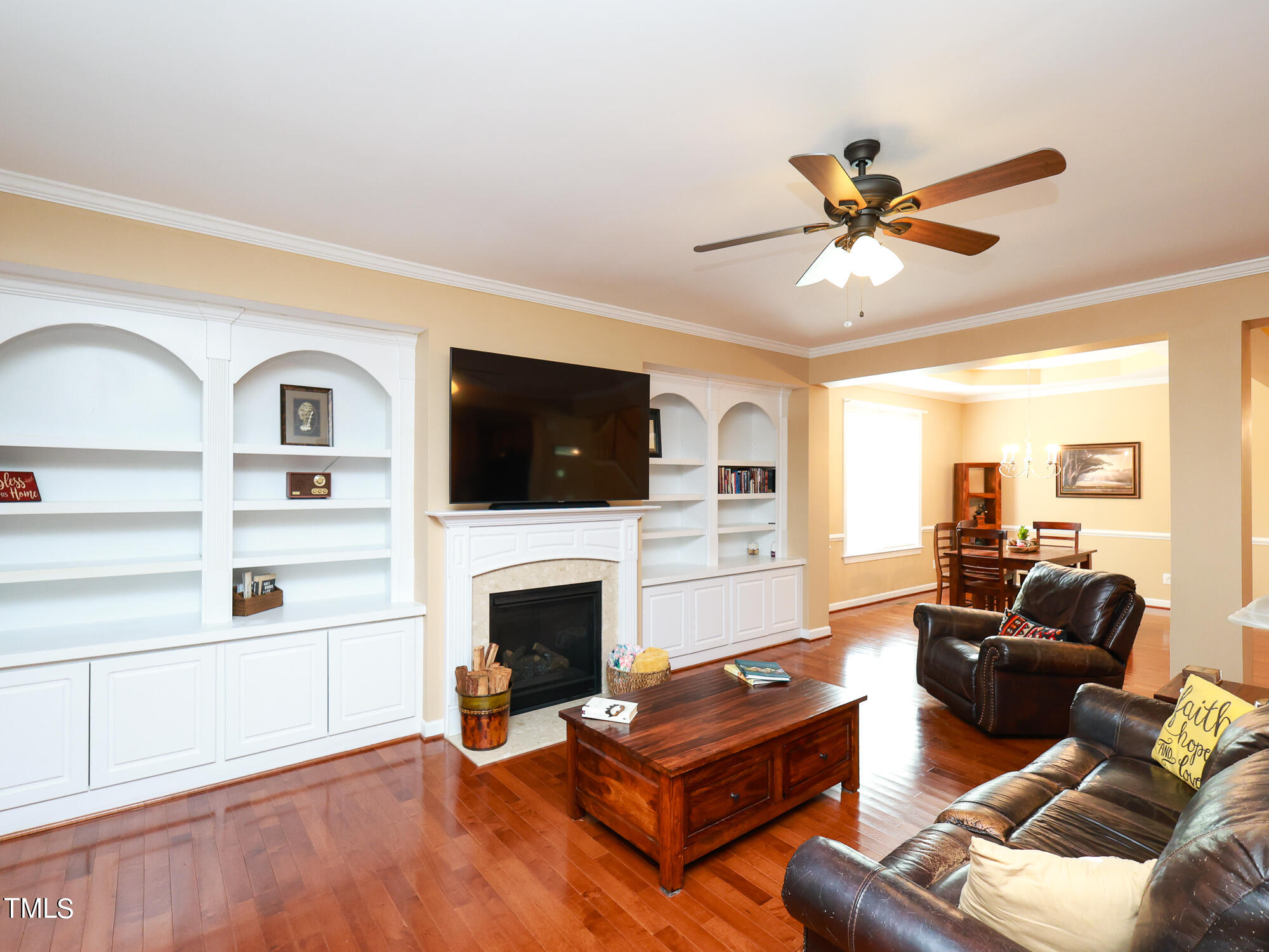 219 W Hatterleigh Avenue