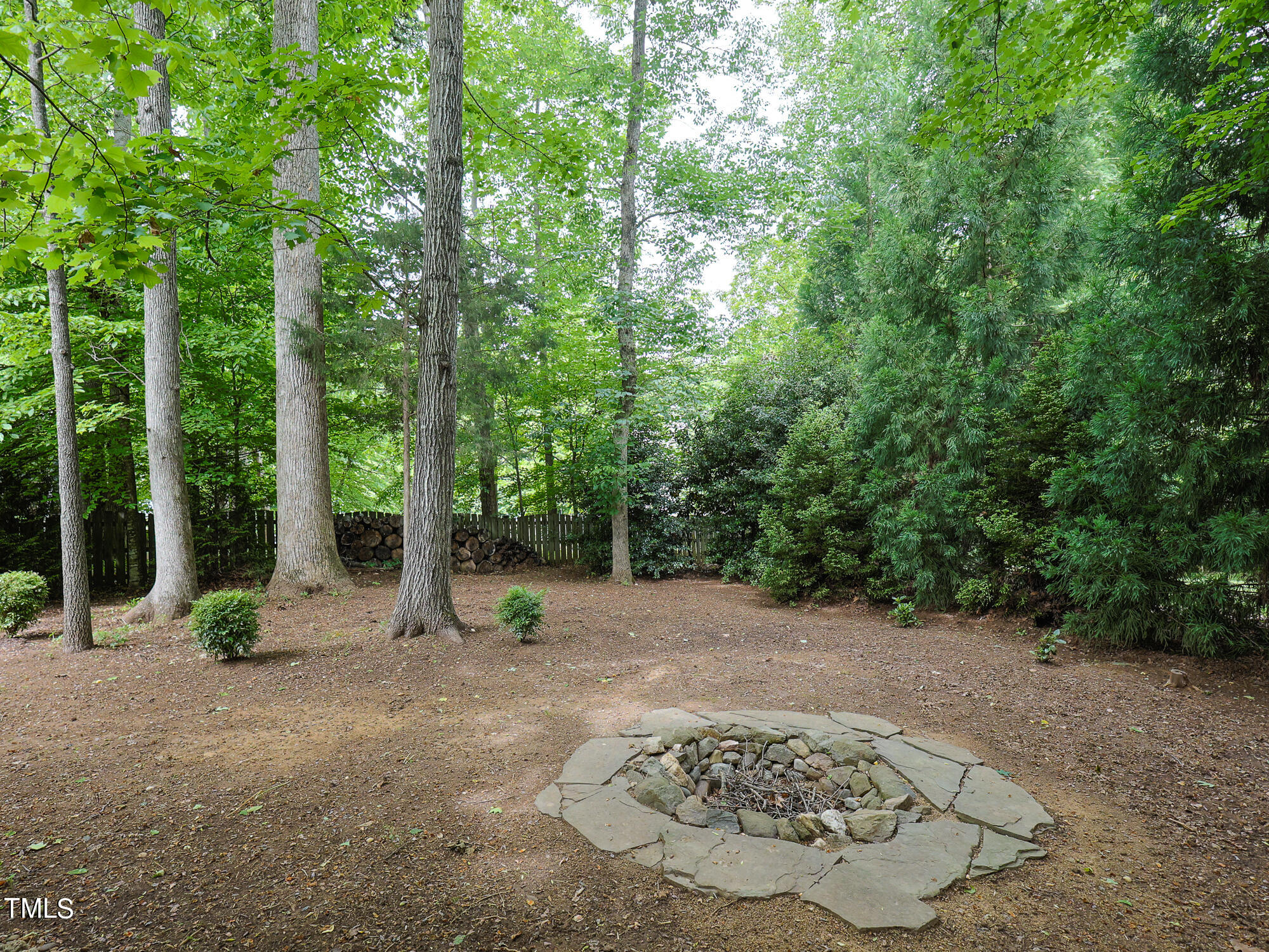 219 W Hatterleigh Avenue