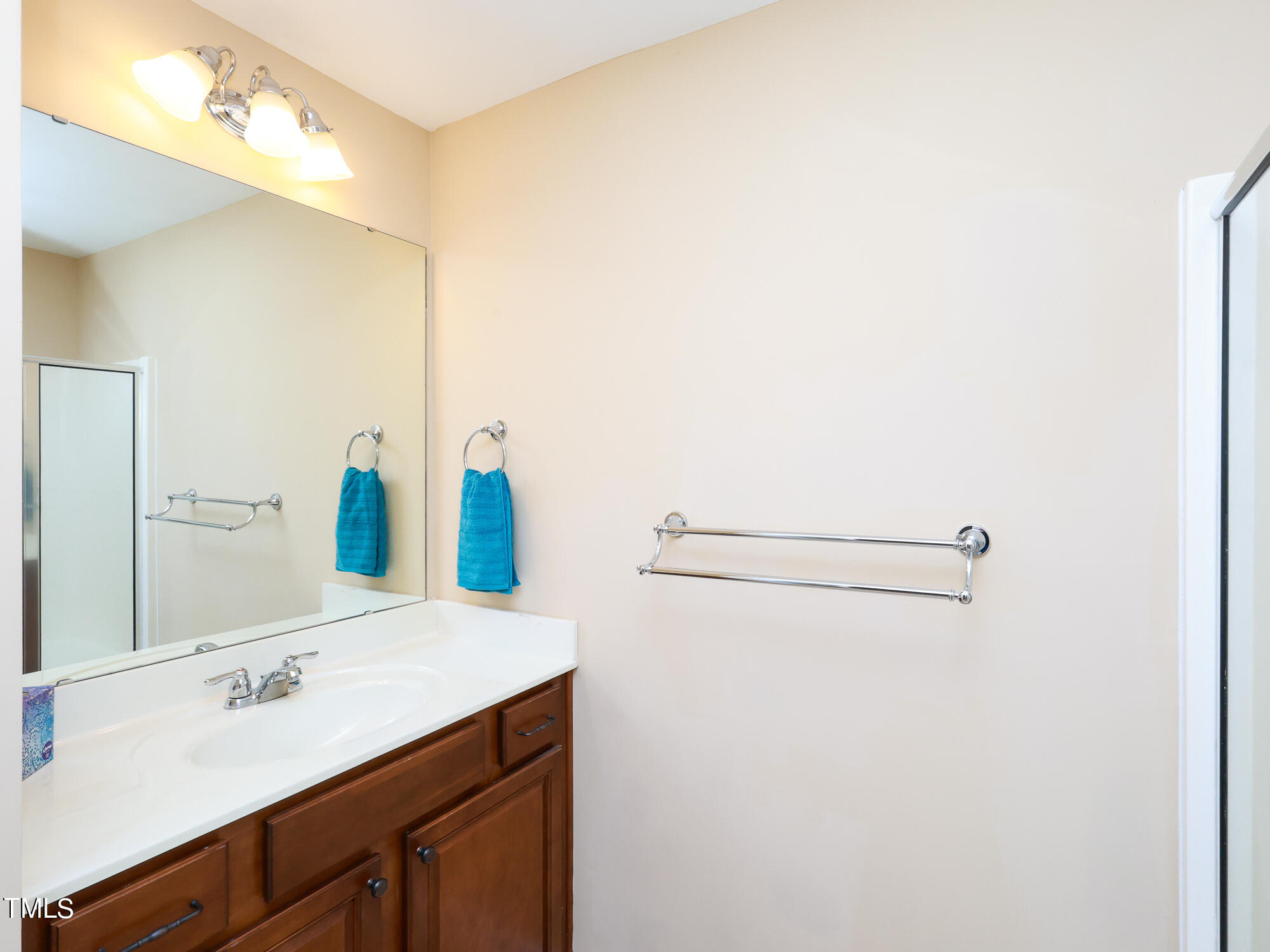 219 W Hatterleigh Avenue