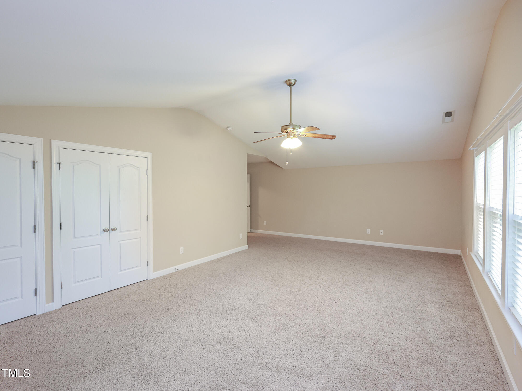 219 W Hatterleigh Avenue