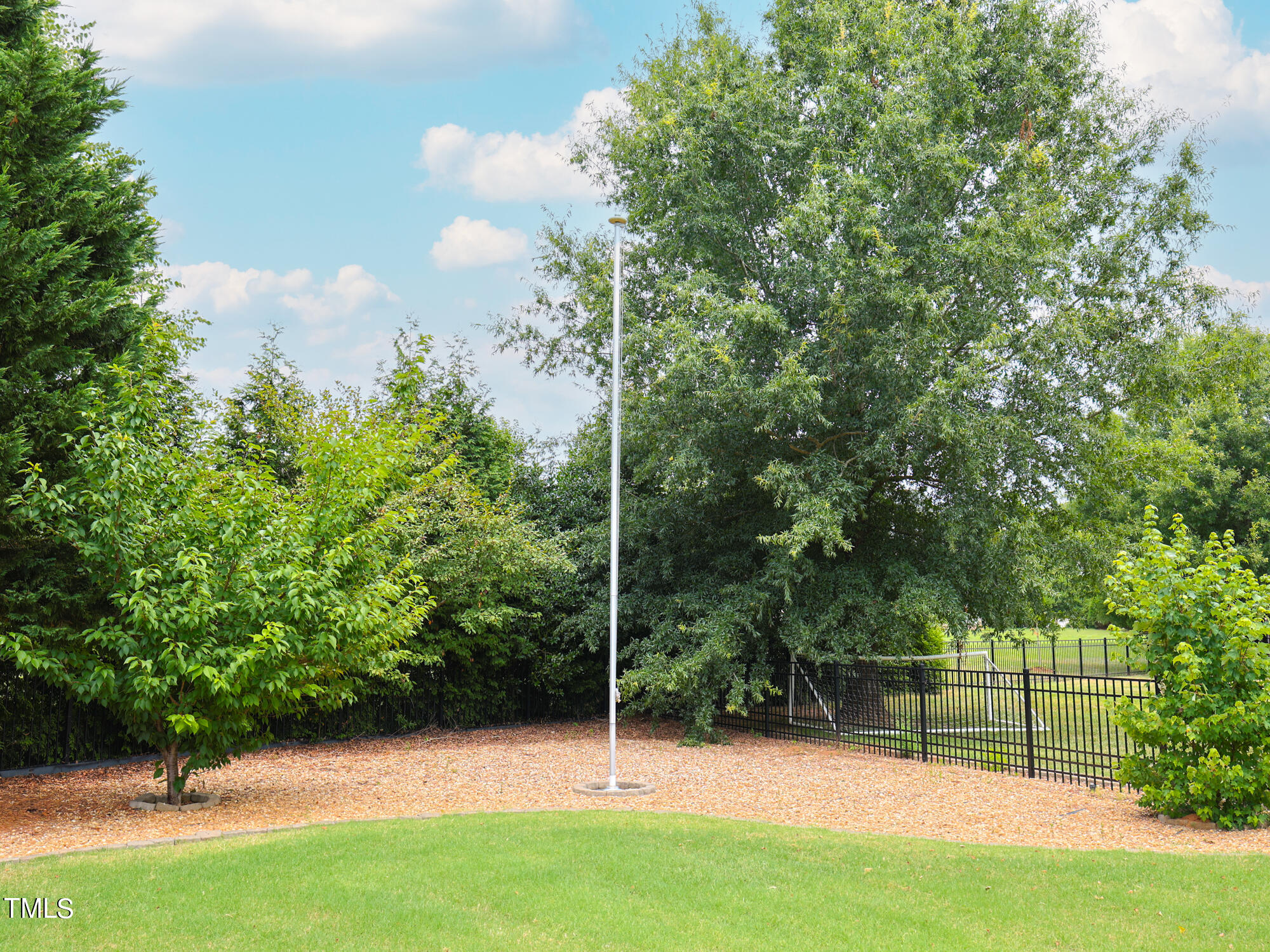 3212 Bankswood Drive