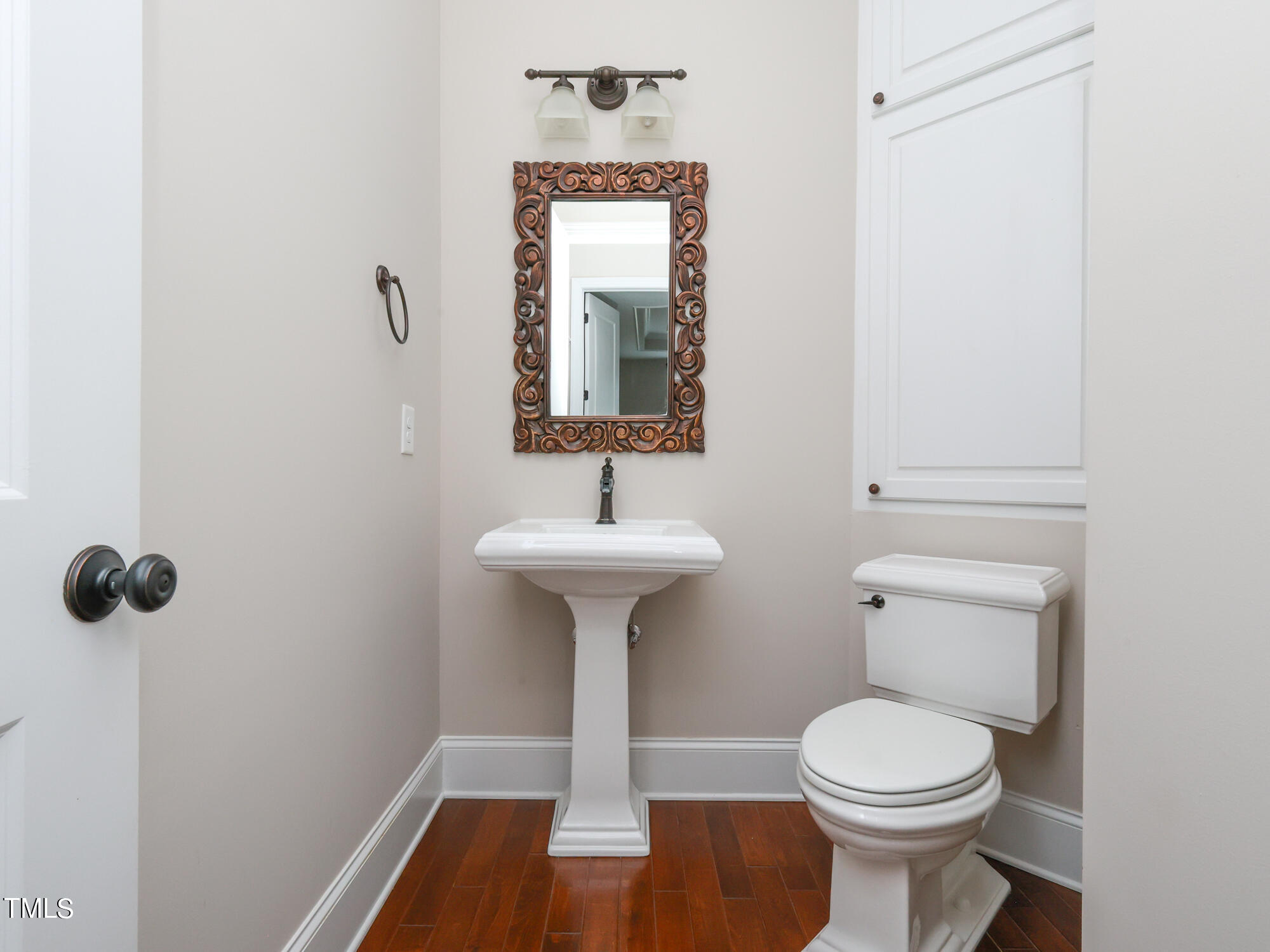 3212 Bankswood Drive