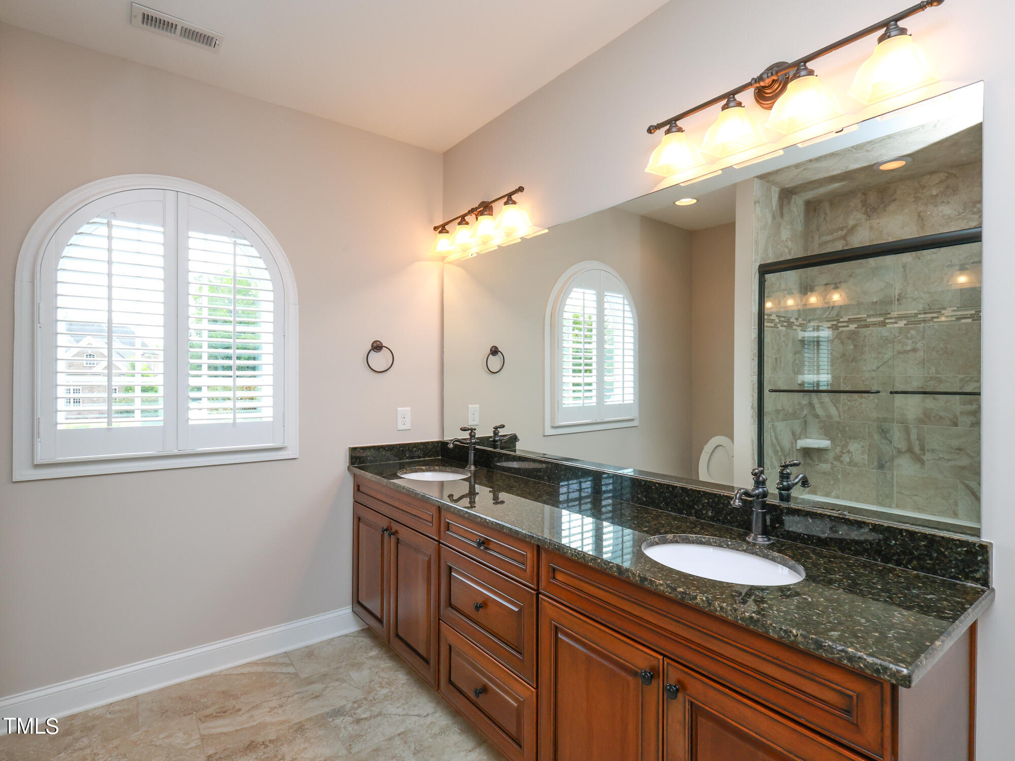 3212 Bankswood Drive