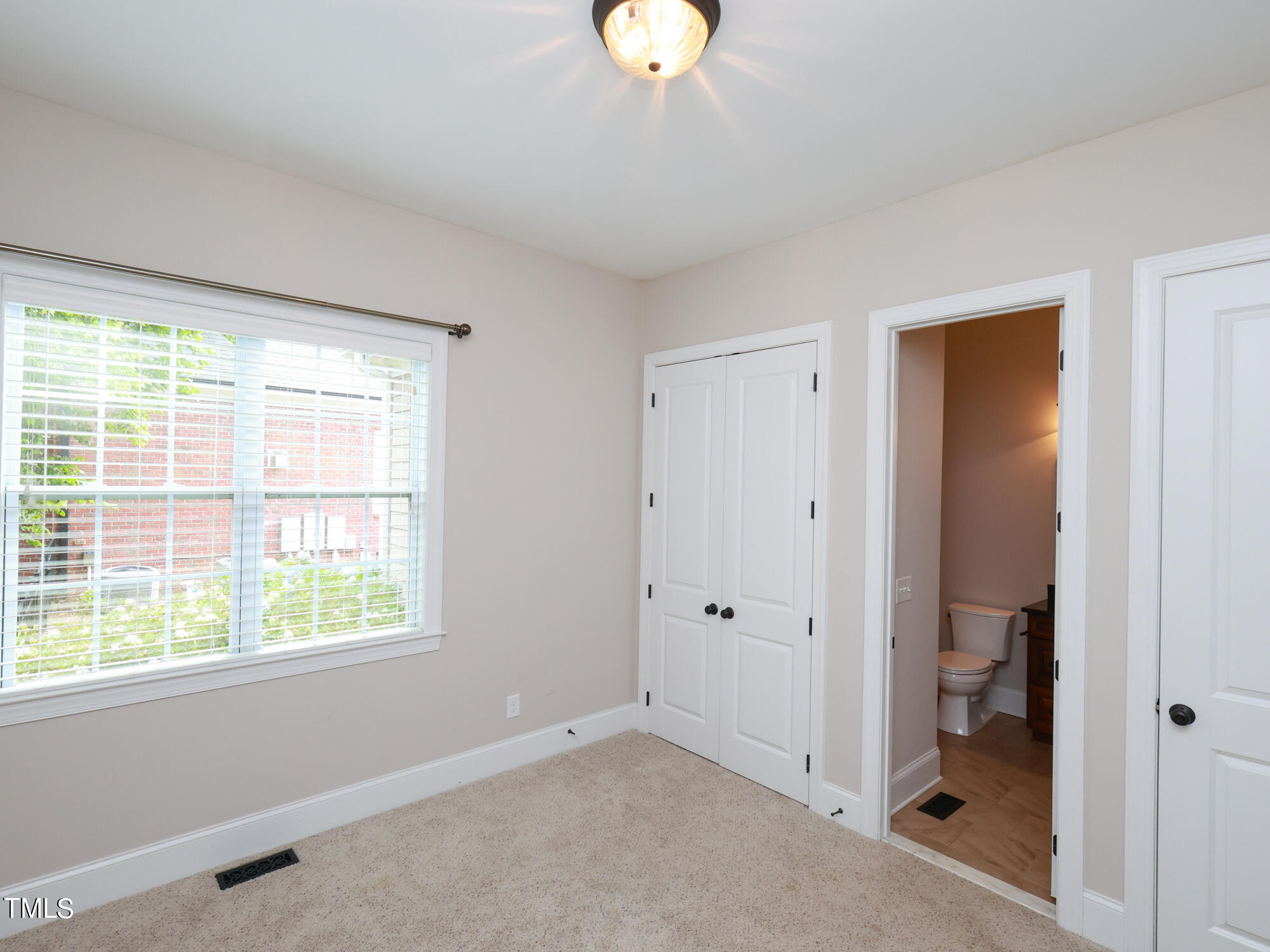 3212 Bankswood Drive