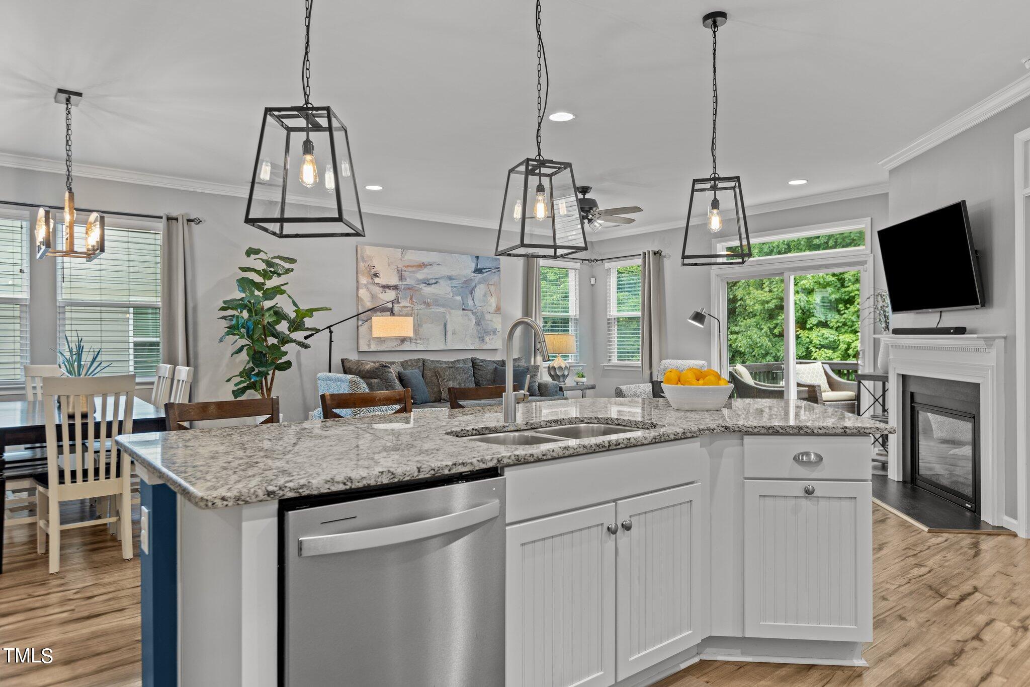 443 Plainview Avenue