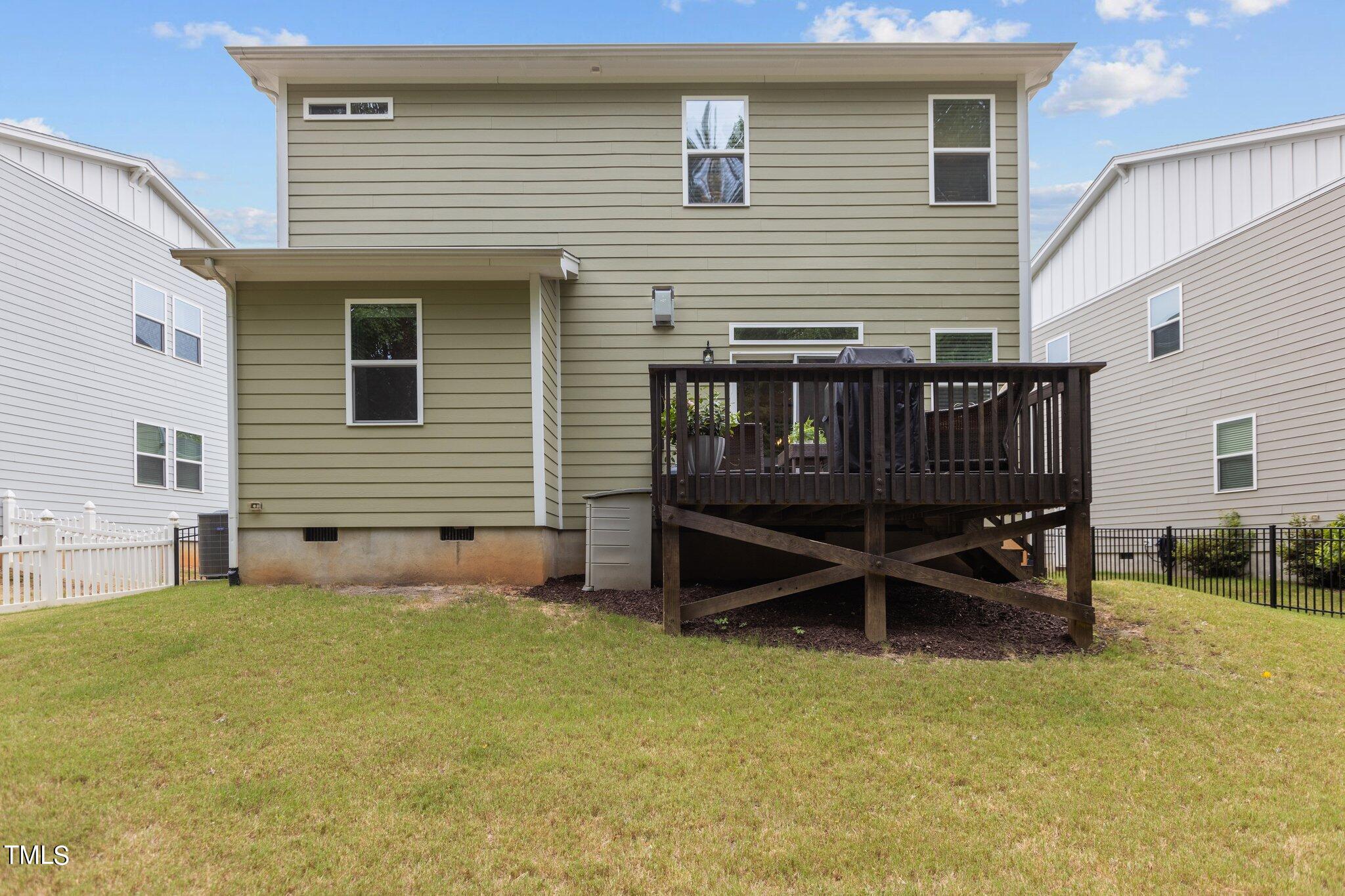 443 Plainview Avenue