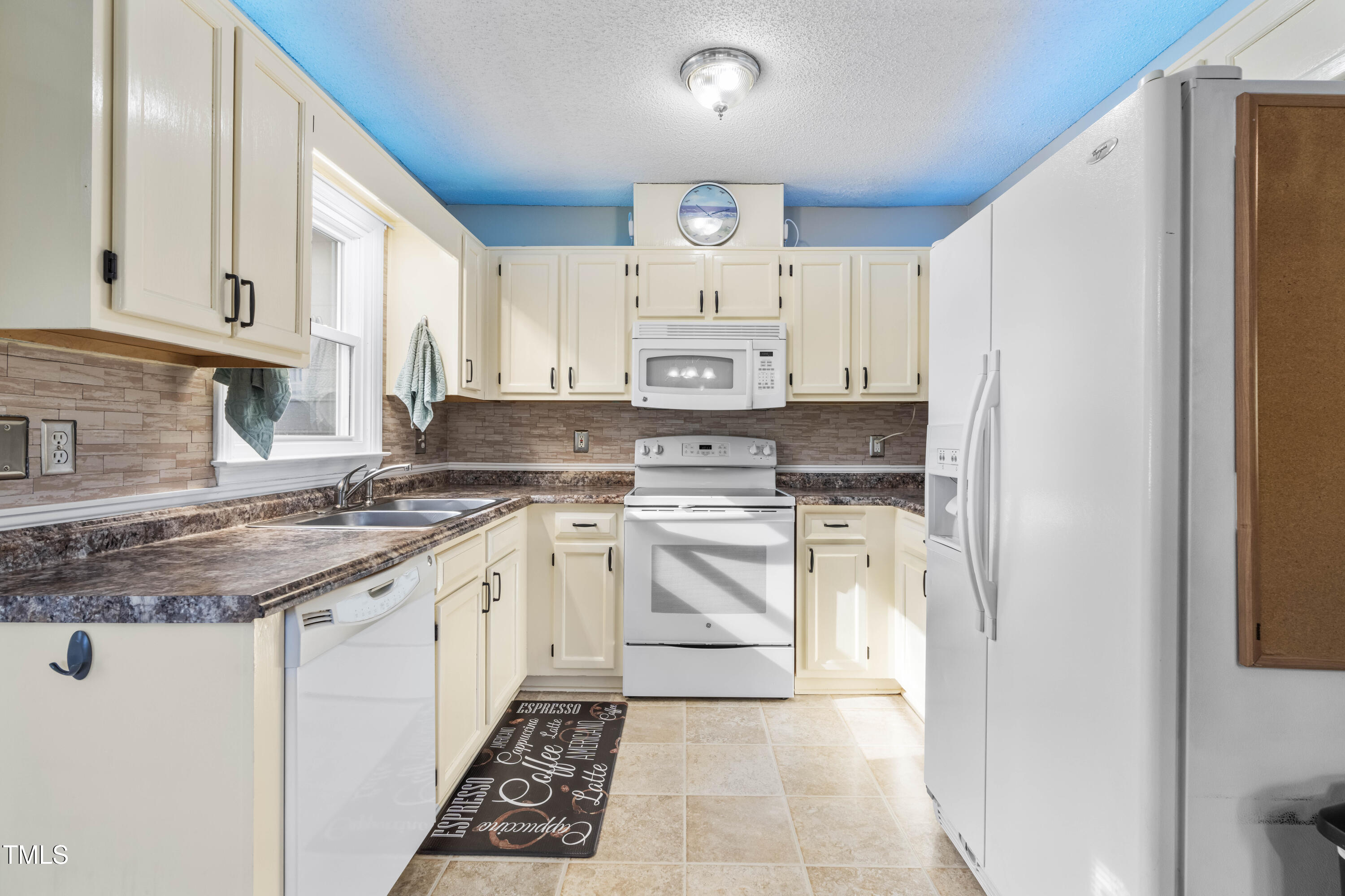 5204 Baywood Forest Drive
