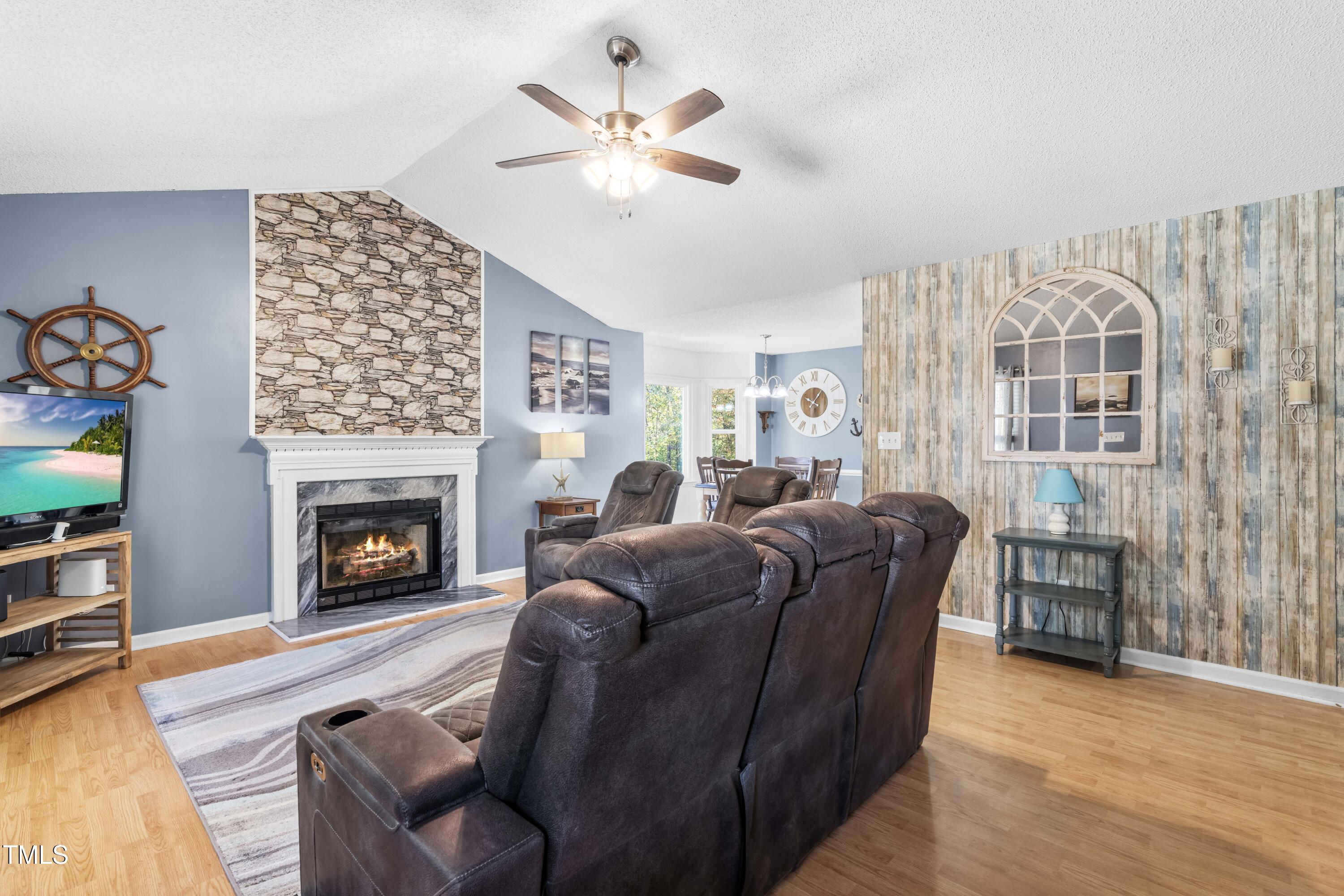 5204 Baywood Forest Drive