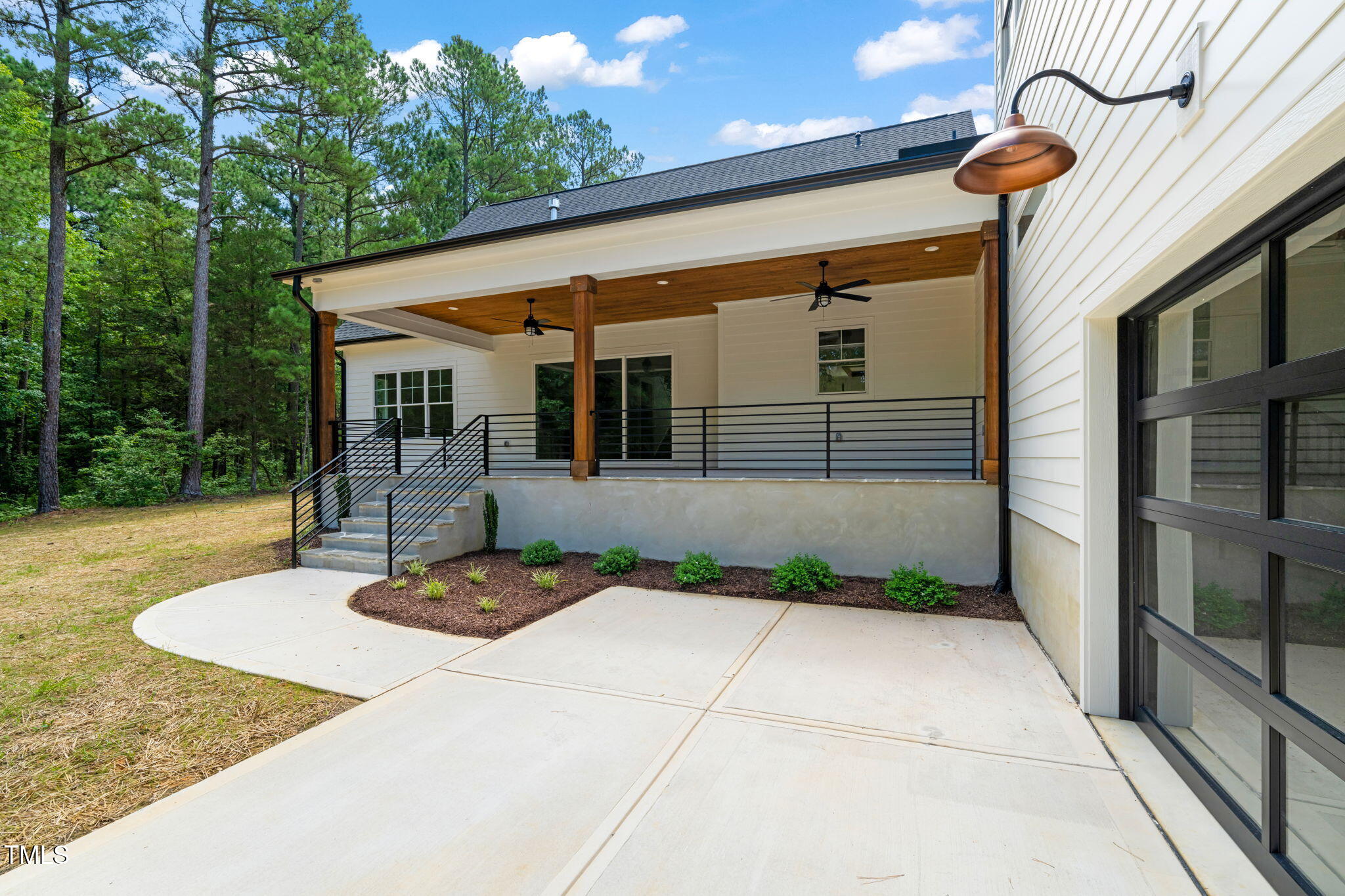6225 Horse Fly Trail