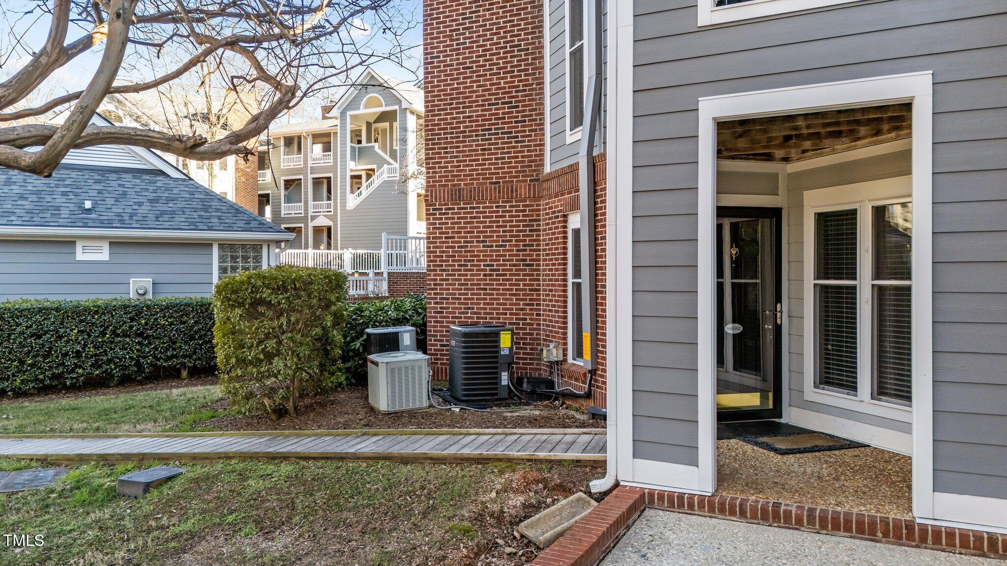 1061 Wirewood Drive # 102