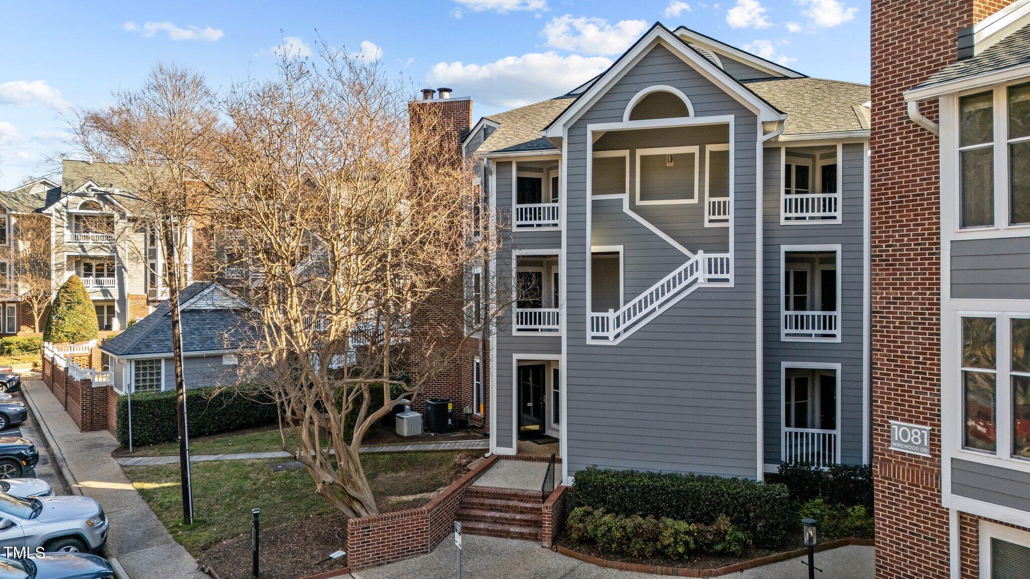 1061 Wirewood Drive # 102