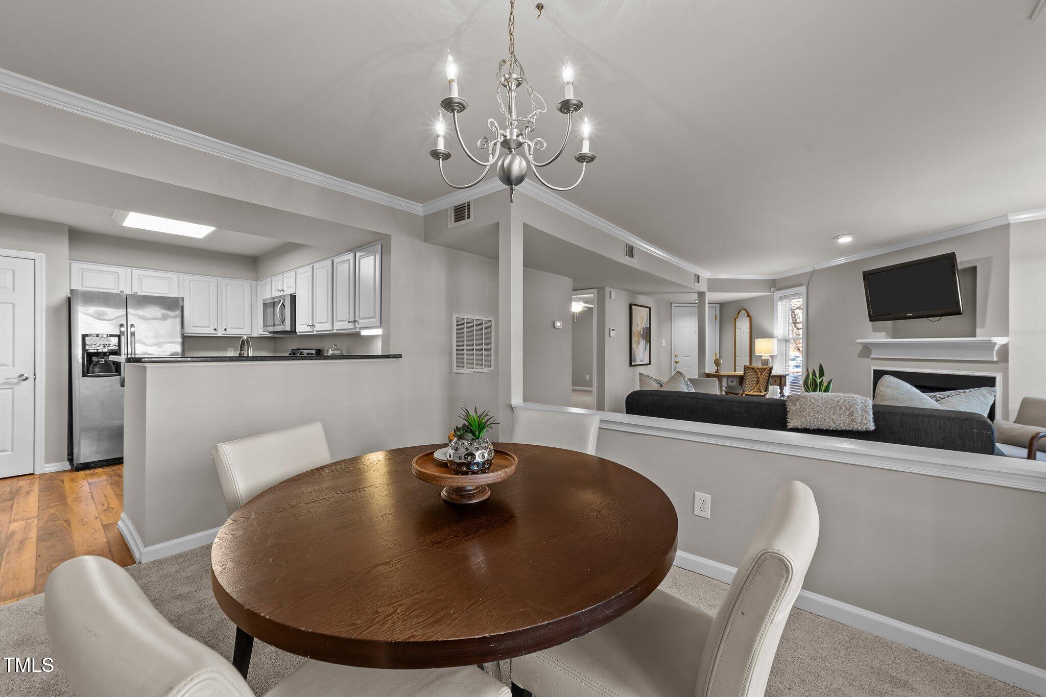 1061 Wirewood Drive # 102