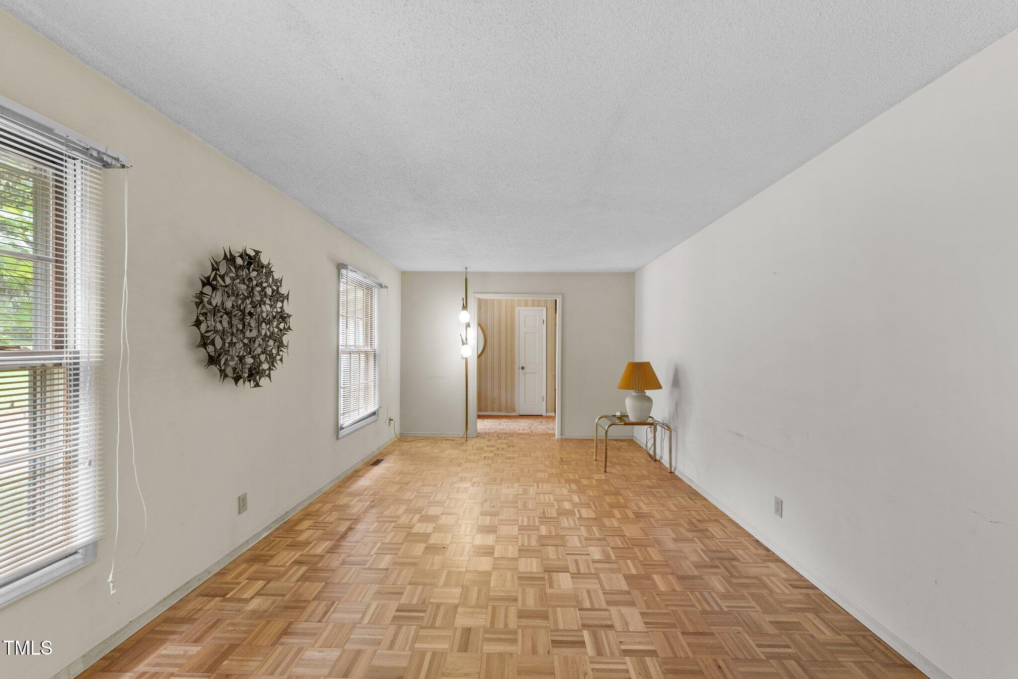 7101 Winding Way