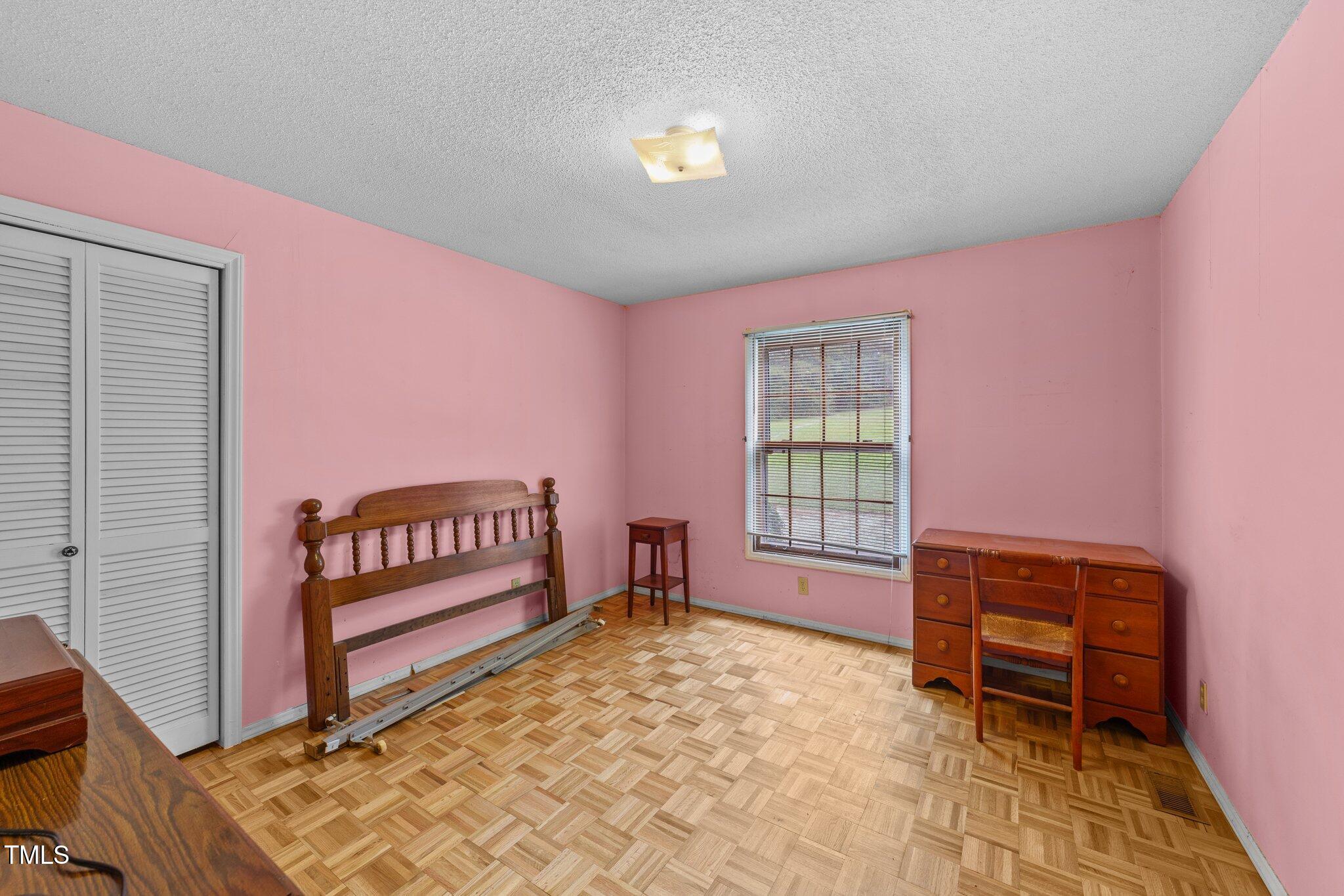 7101 Winding Way