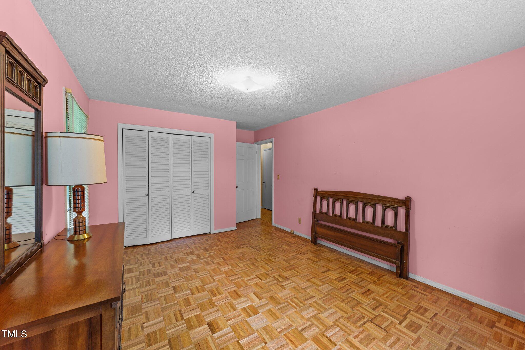 7101 Winding Way