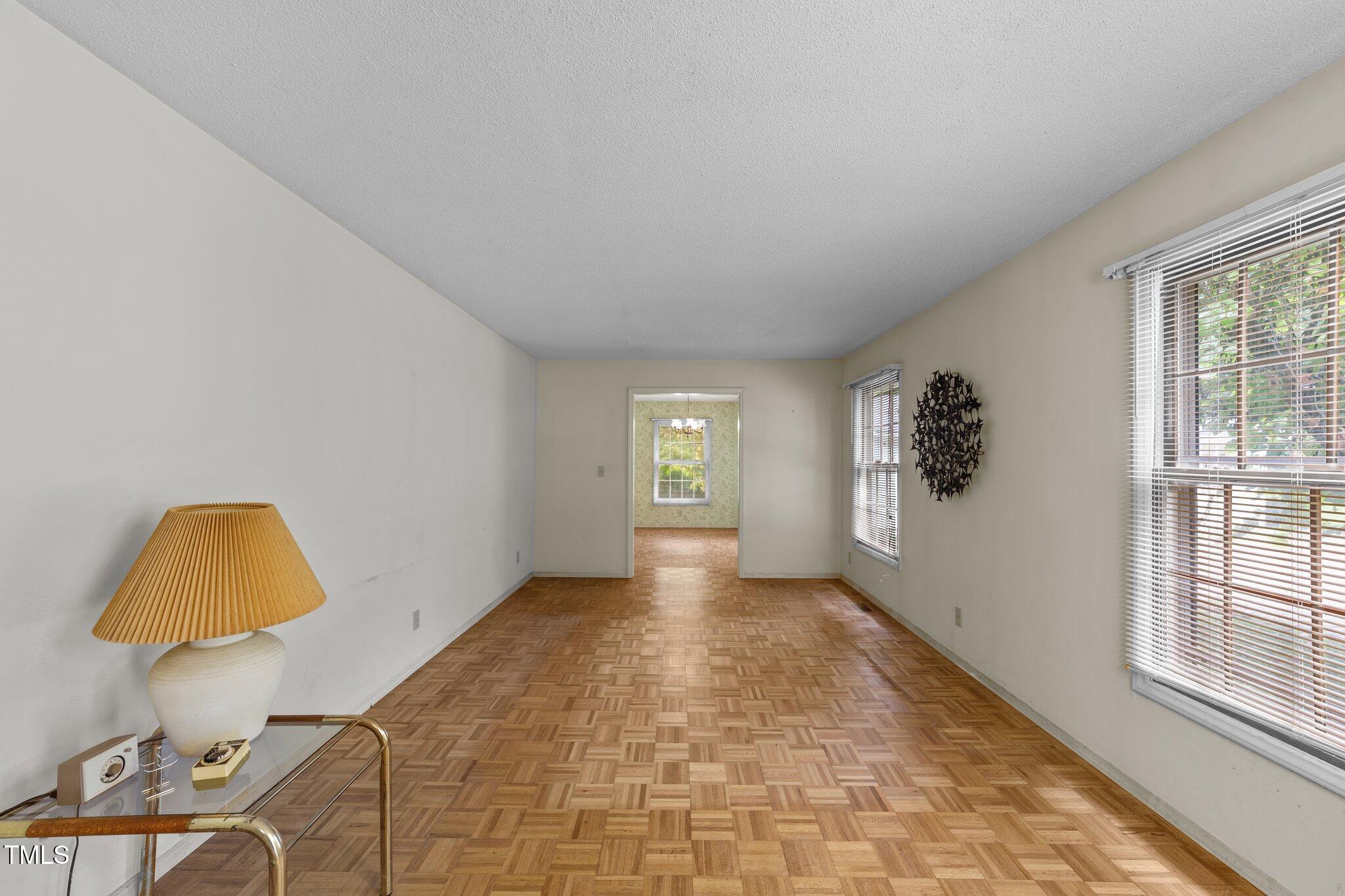 7101 Winding Way