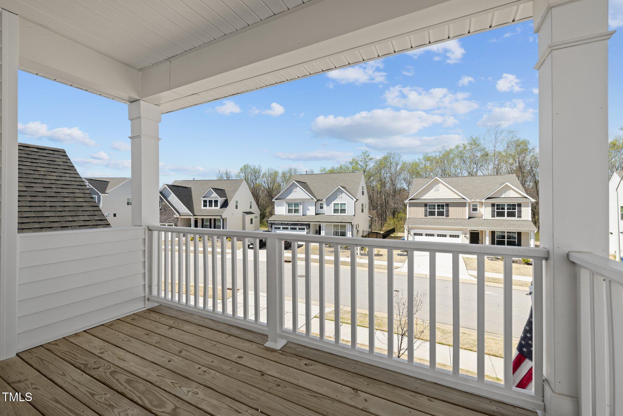 518 Hampton Crest Court