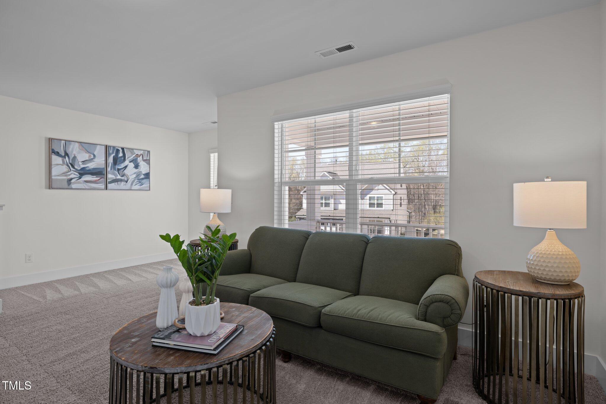 518 Hampton Crest Court