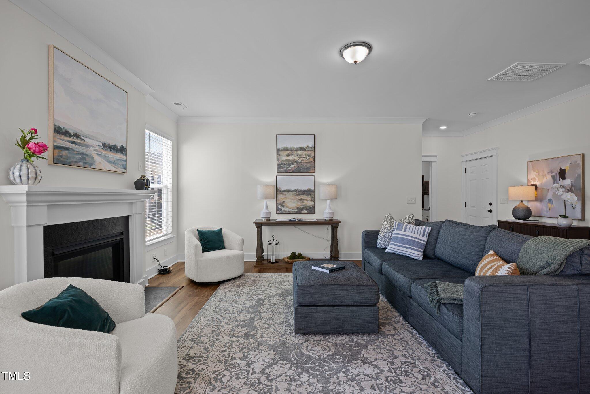 518 Hampton Crest Court