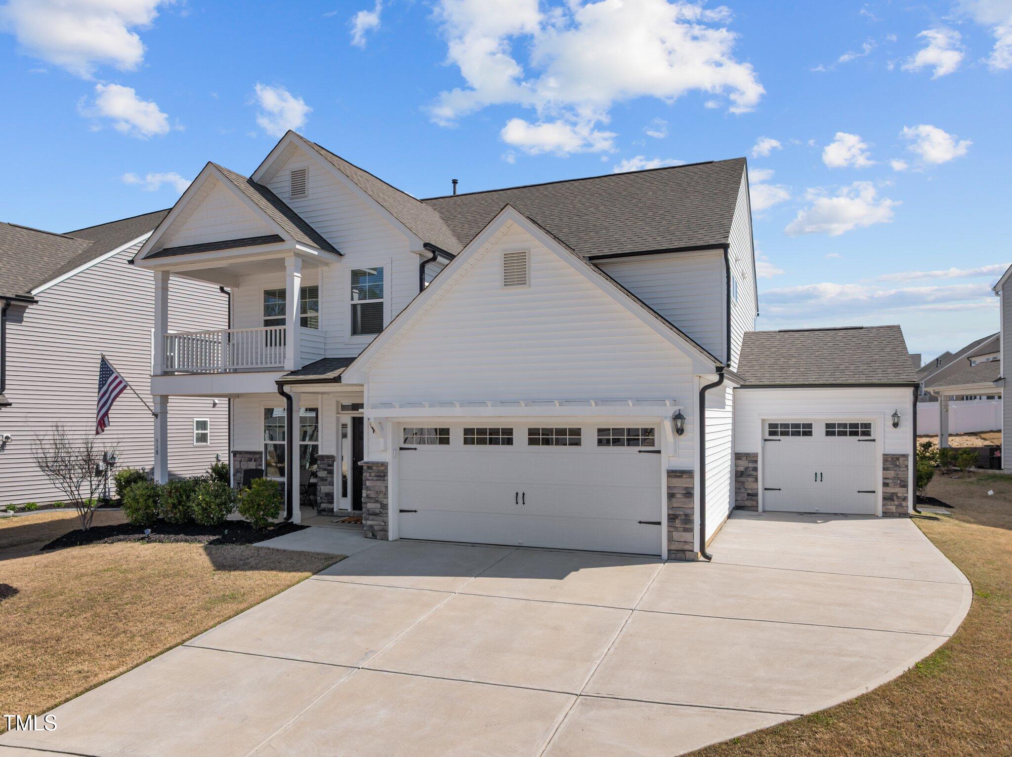 518 Hampton Crest Court
