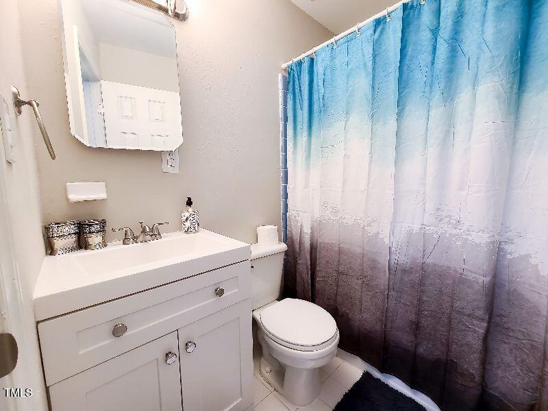 141 Jones Franklin Road Unit: E