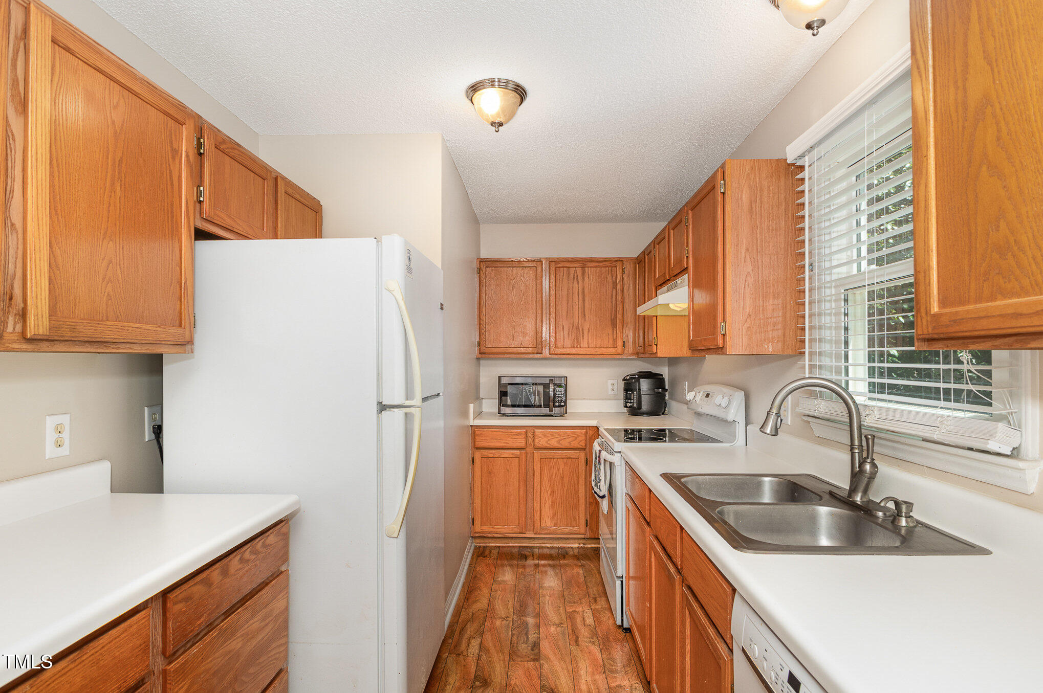 809 Maple Shade Lane