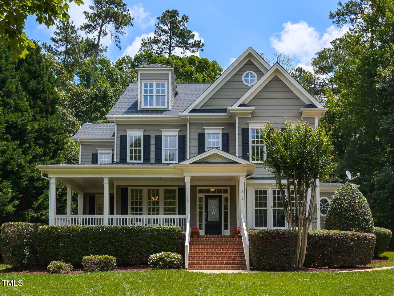 709 Skymont Drive
