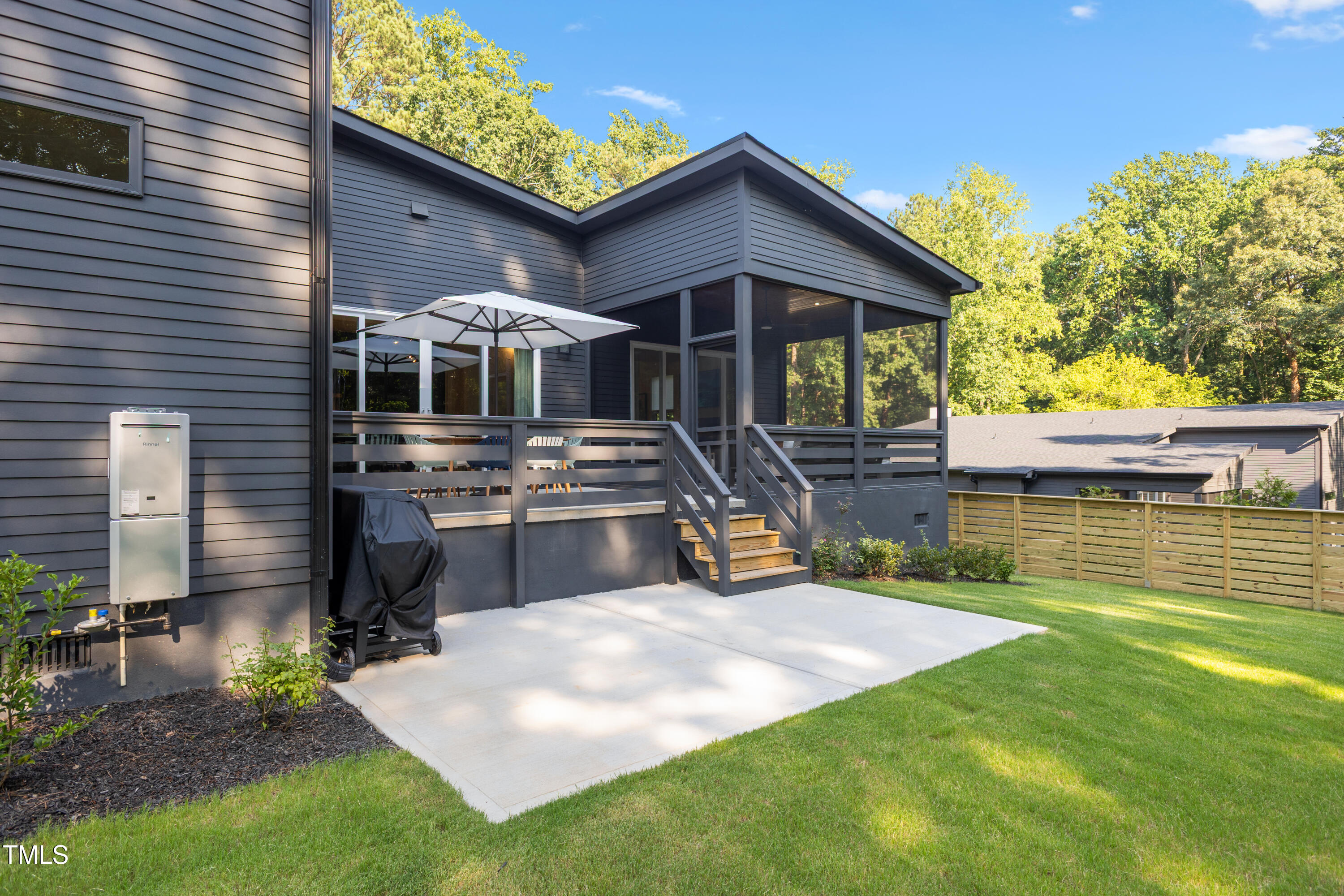 1613 Bruce Circle