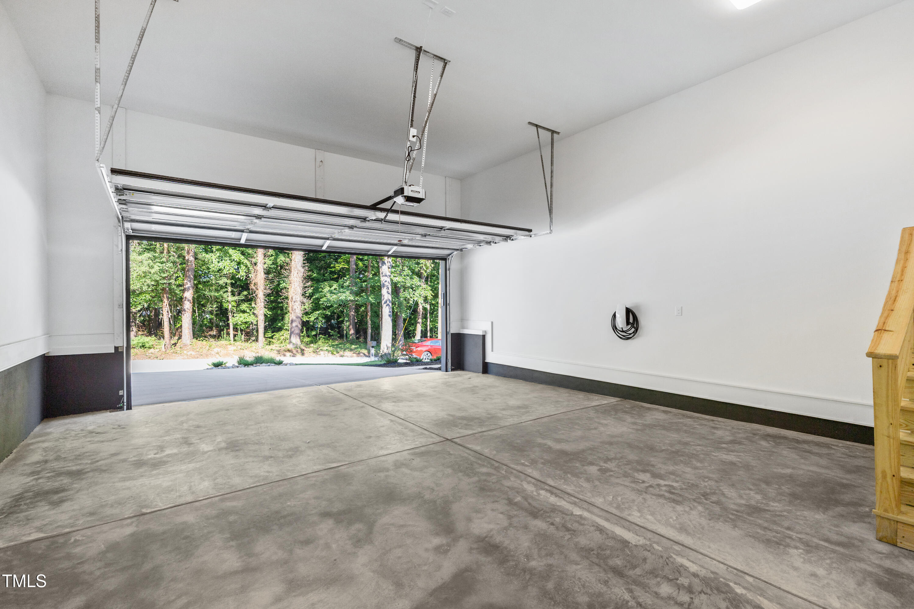 1613 Bruce Circle