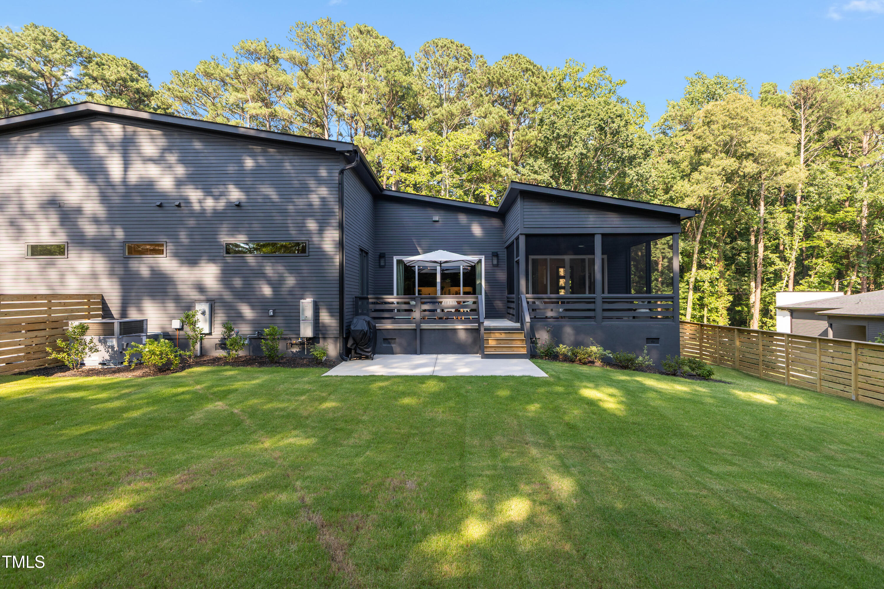1613 Bruce Circle