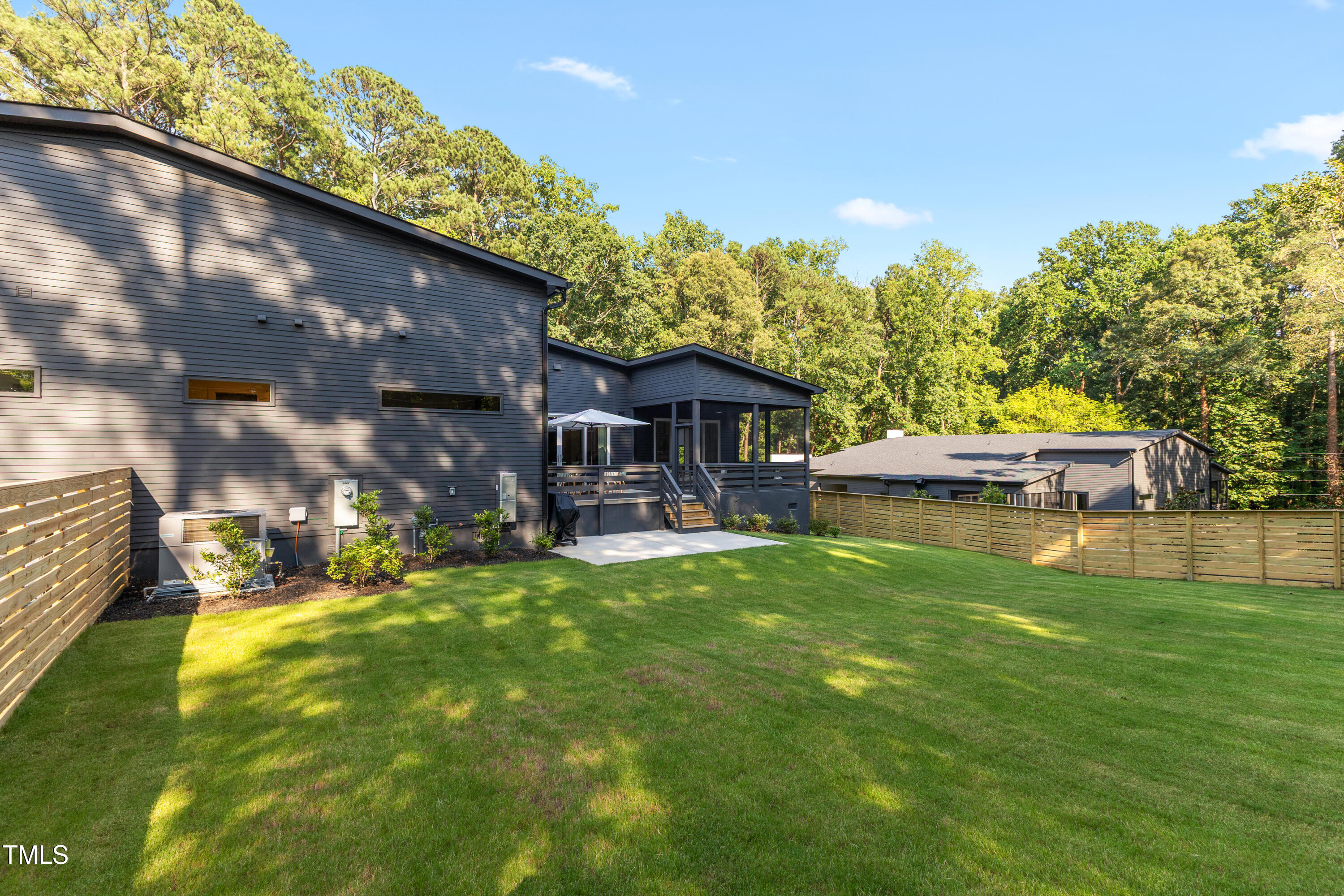 1613 Bruce Circle
