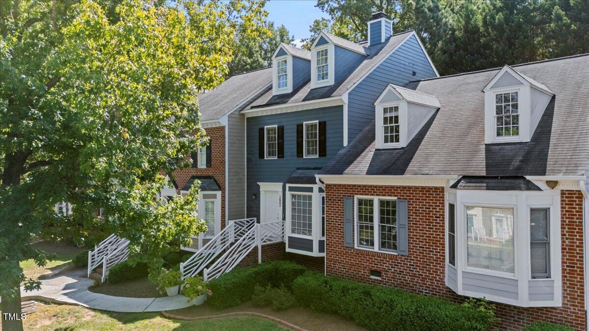 2802 Bedfordshire Court