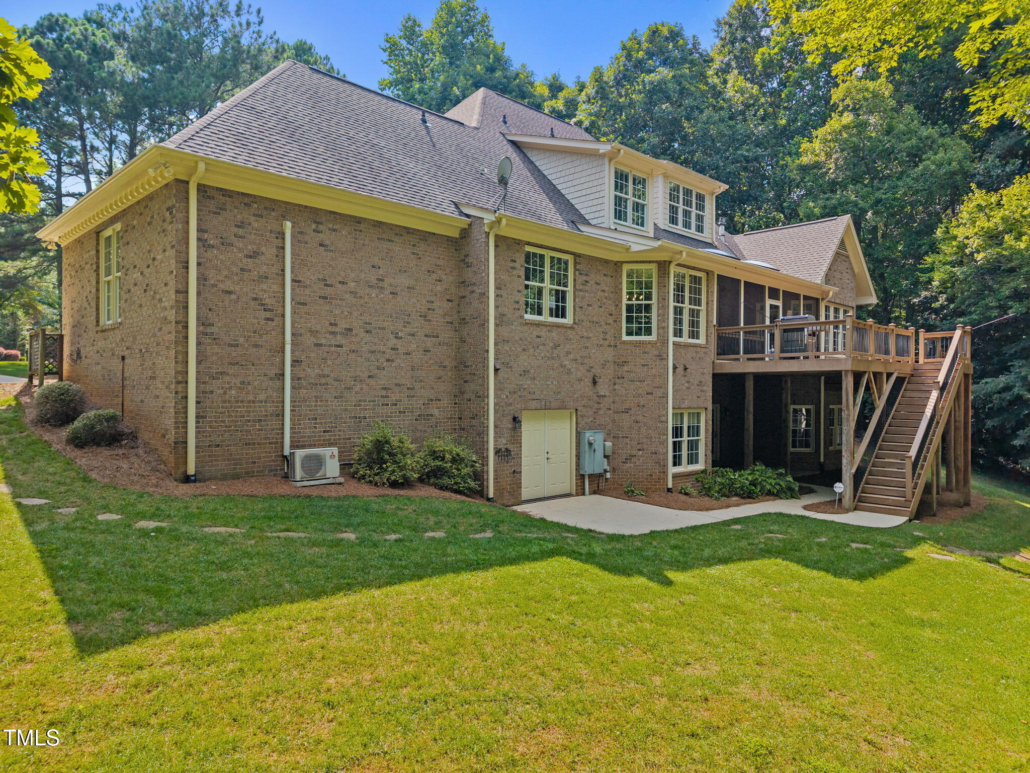 1217 Prairie Pond Circle