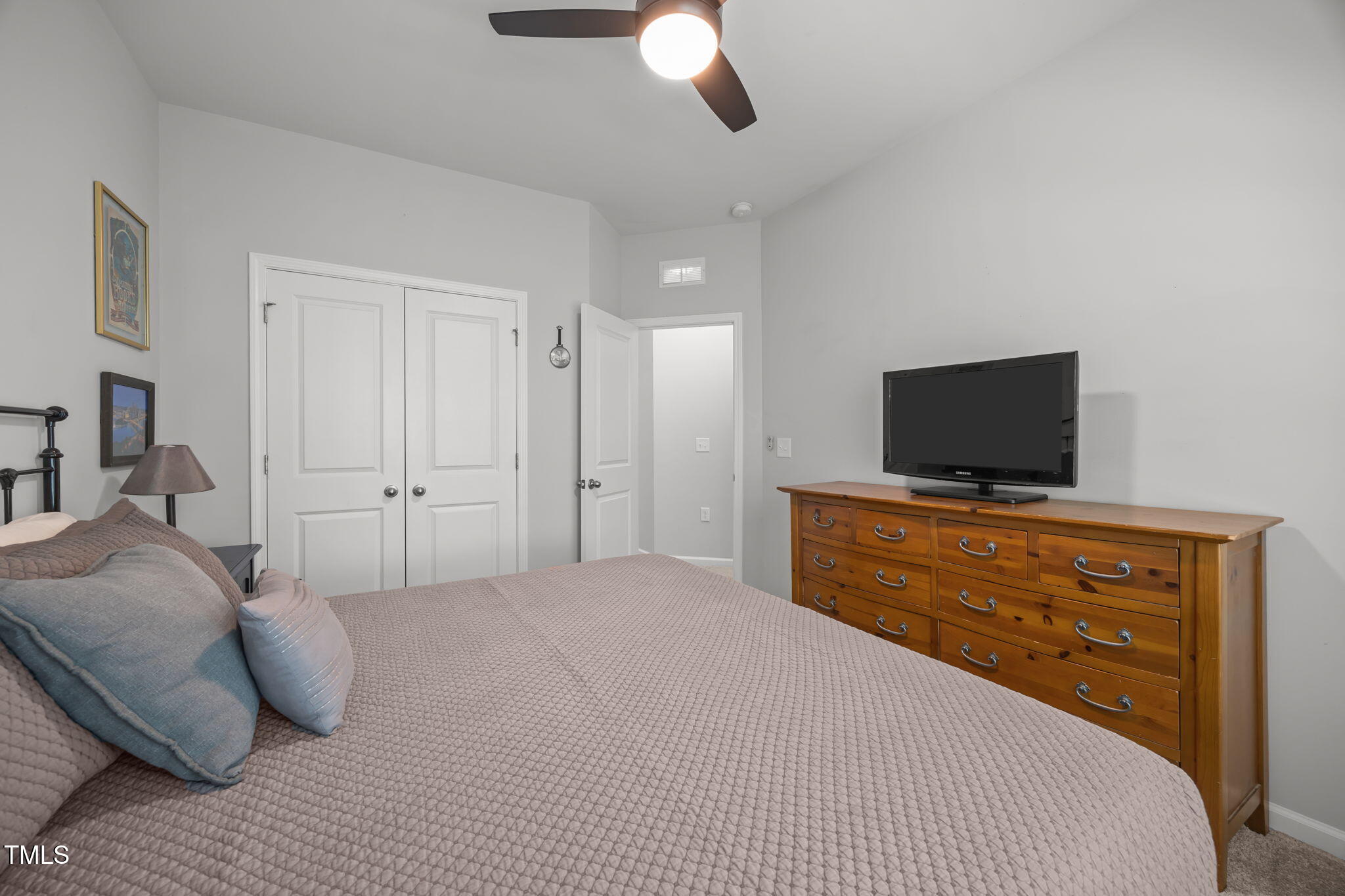 6141 Beale Loop