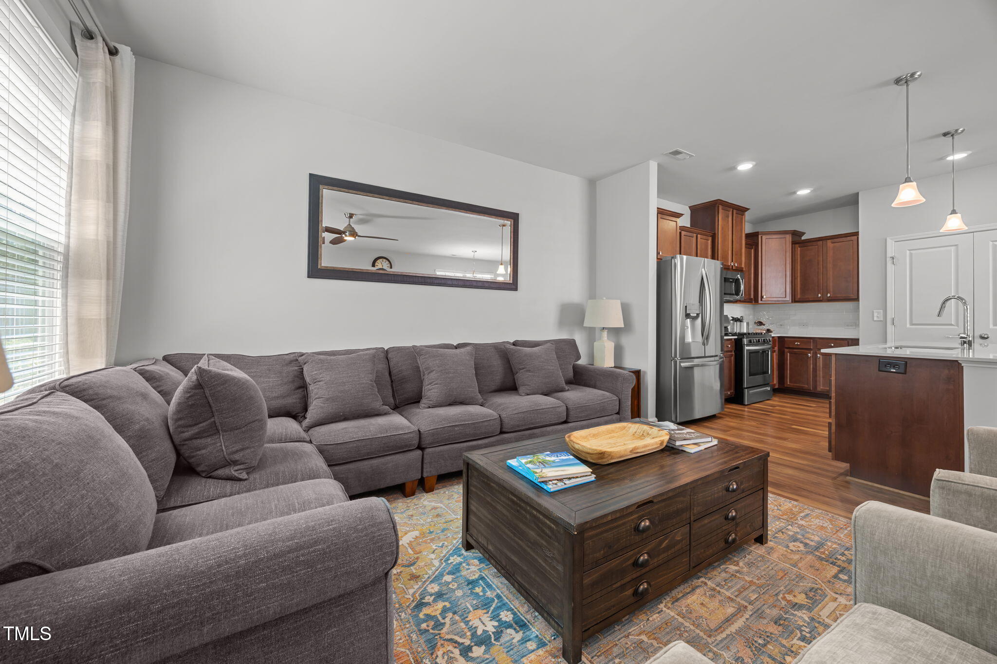 6141 Beale Loop